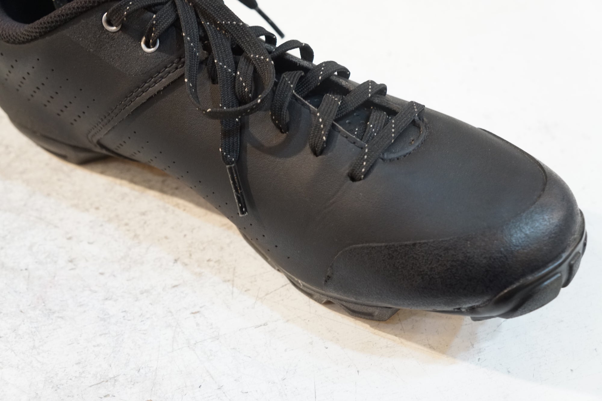 GIRO 「ジロ」 PRIVATEER LACE 43 シューズ / バイチャリ浦和ベース