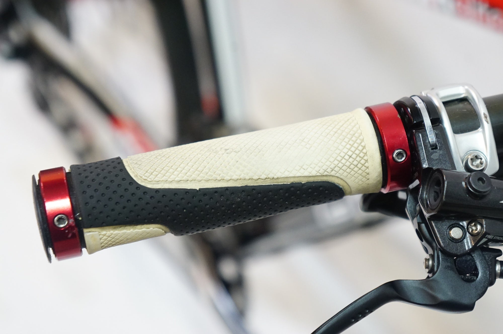 BMC 「ビーエムシー」 TEAM ELITE CARBON TE01 2011年モデル BMC 「ビーエムシー」 TEAM ELITE CARBON TE01 2011年モデル