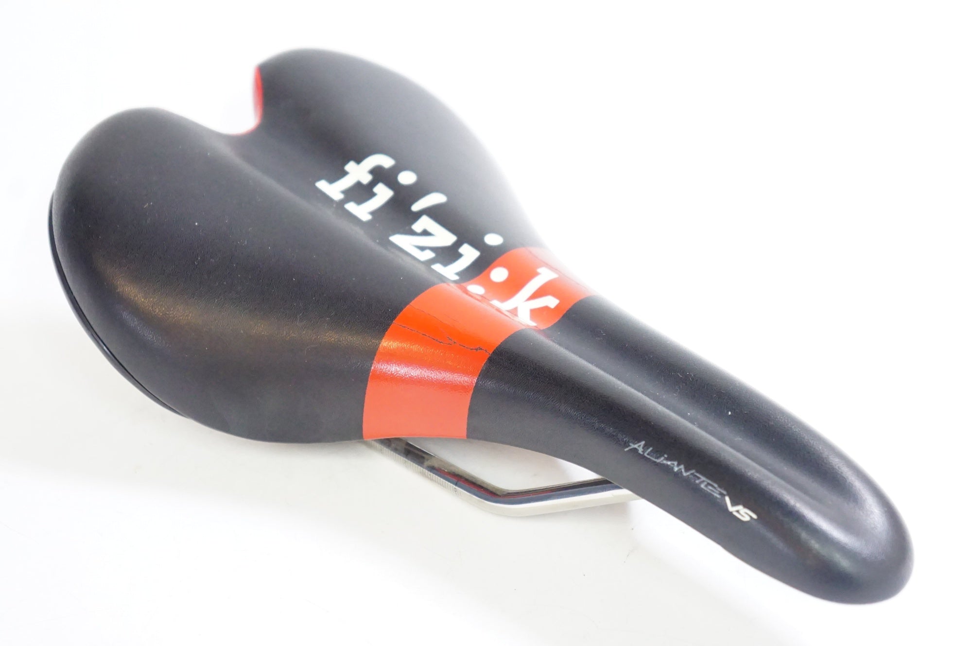 FIZIK 「フィジーク」 ALIANTE VS KIUM サドル / 熊谷本店