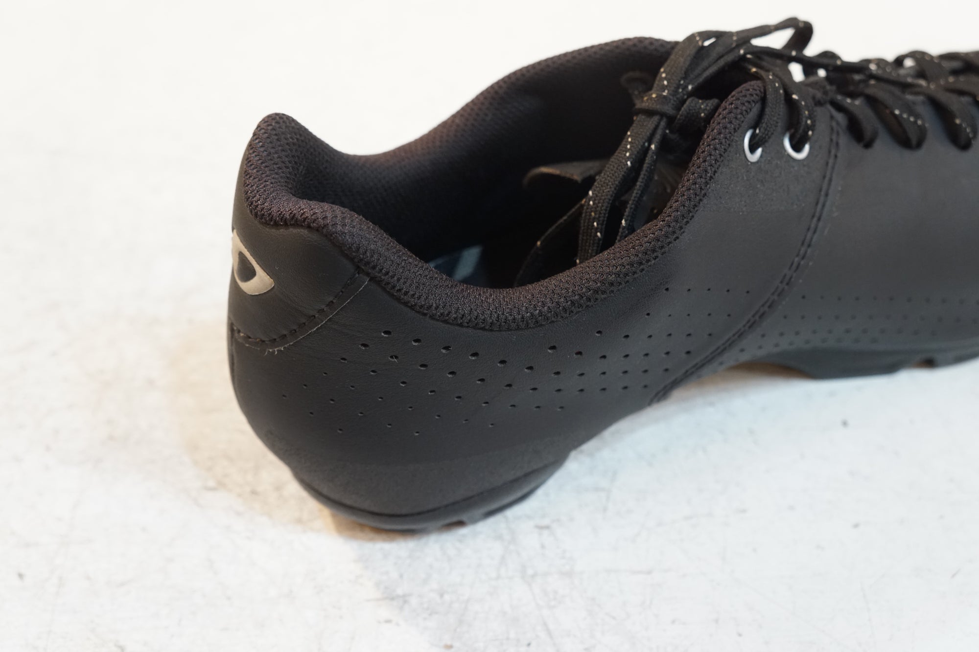 GIRO 「ジロ」 PRIVATEER LACE 43 シューズ / バイチャリ浦和ベース