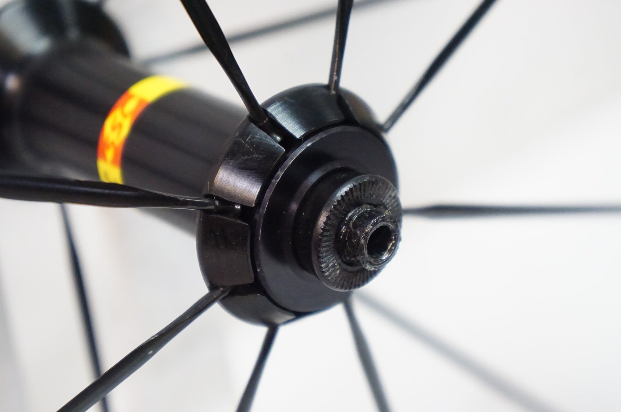 MAVIC 「マヴィック」 COSMIC PRO CARBON SL シマノ 11/12速 ホイール