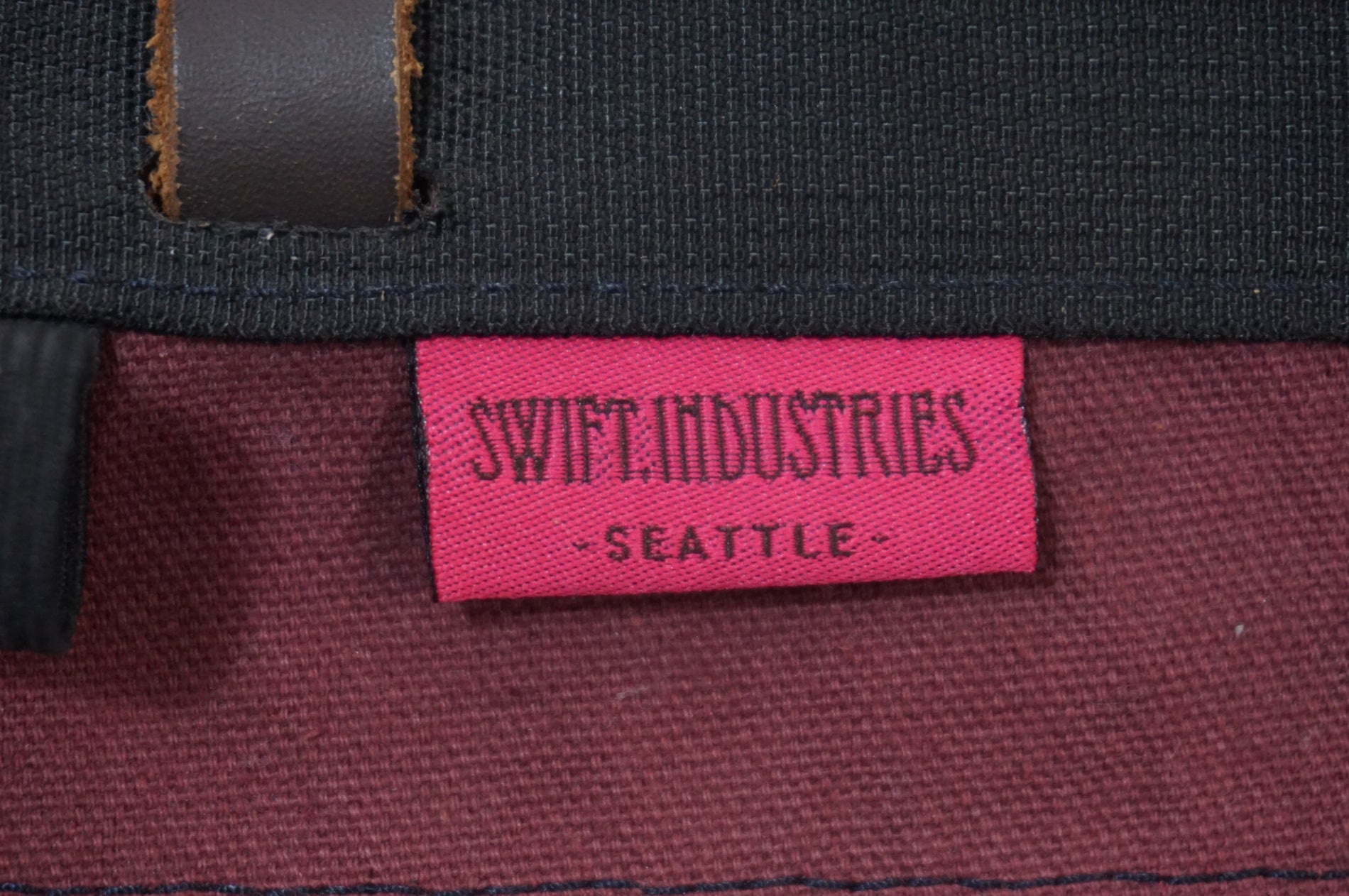 SWIFT INDUSTRIES 「スイフトインダストリーズ」 フロントバッグ / 世田谷店