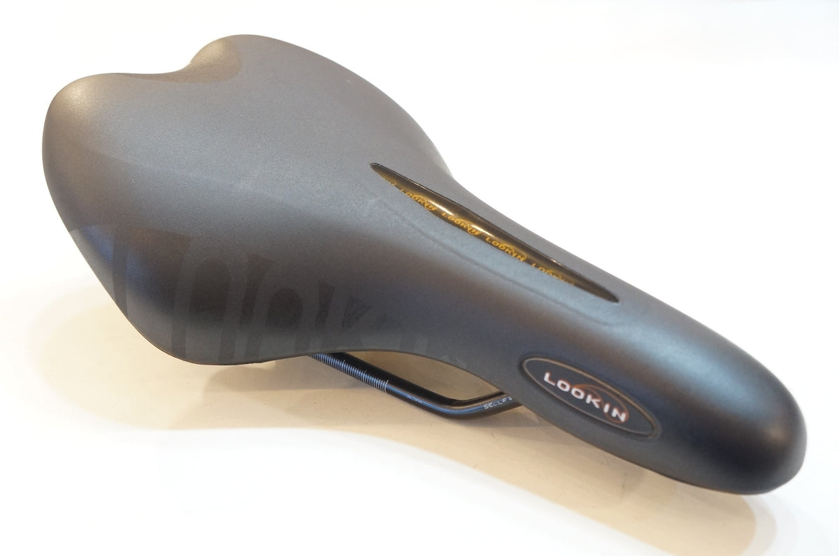 SELLE ROYAL 「セラロイヤル」 LOOKIN サドル / 浦和ベース