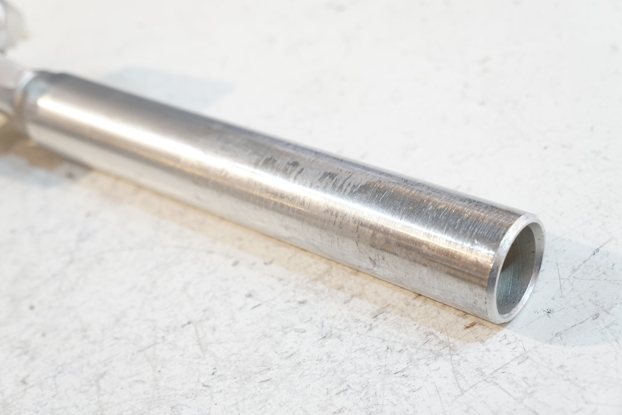 SUGINO 「スギノ」 MIGHTY NJS 205mm φ27.2 シートポスト / バイチャリ浦和ベース