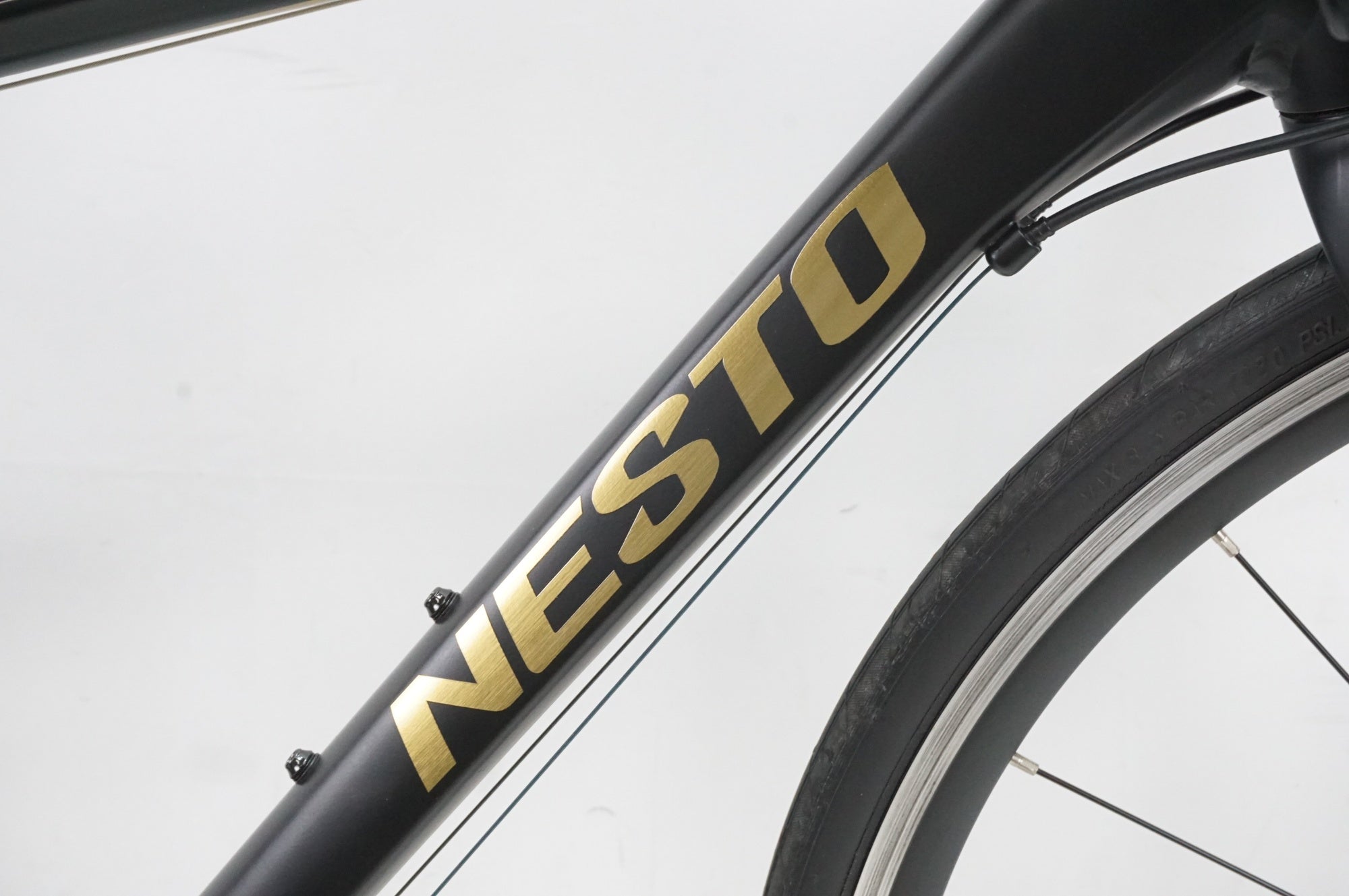 NESTO 「ネスト」 FALAD PRO 2023年モデル ロードバイク / 大宮店