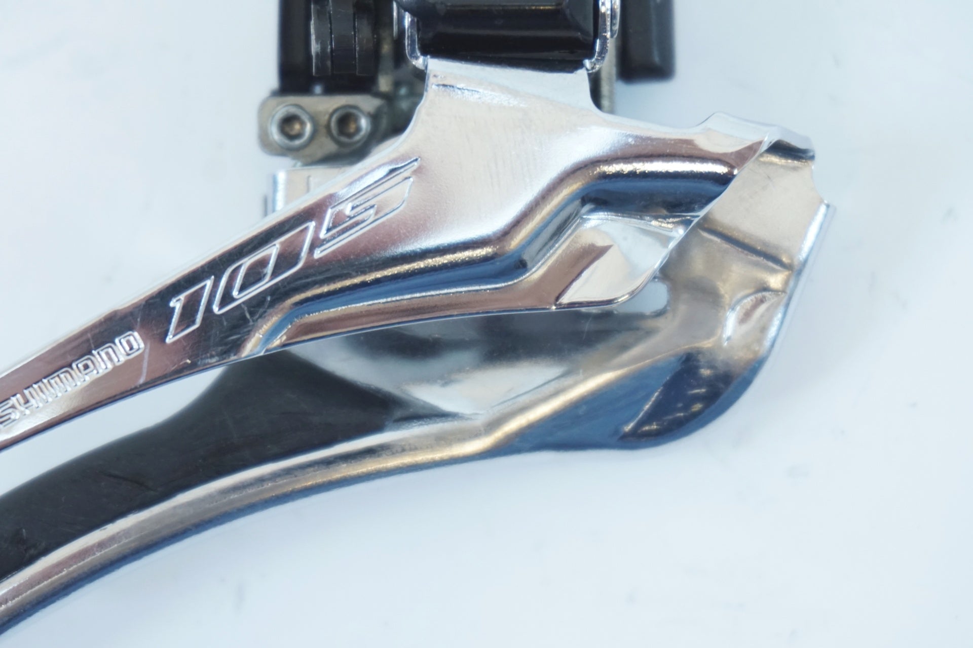 Shimano 105 フロントディレイラー シルバー Shimano 105 フロントディレイラー シルバー