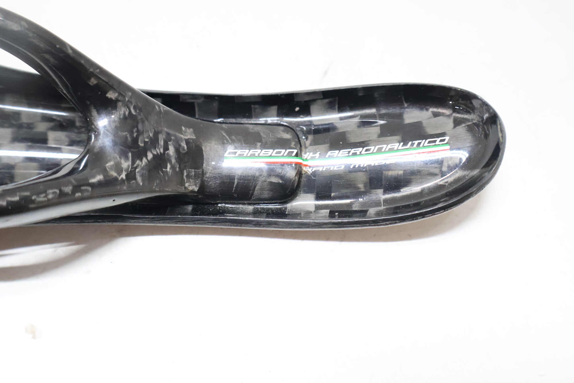 B-PEOPLE 「ビーピーポー」 UNICA カーボンサドル / 高知店