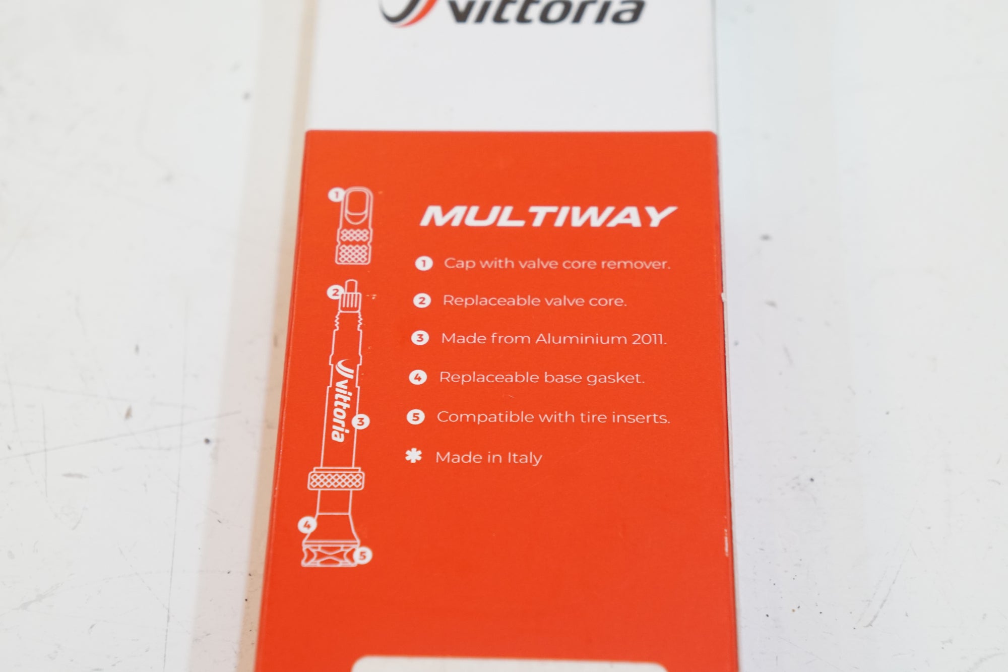 VITTLIA 「ビットリア」 MULTIWAY UNIVERSAL TUBELESS VALVE KIT チューブレス バルブキット / バイチャリ浦和ベース