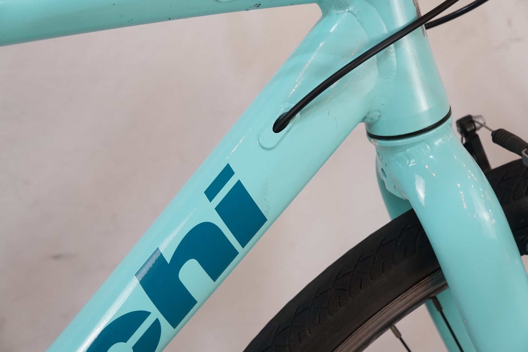 BIANCHI 「ビアンキ」 C SPORT 1 2022年モデル クロスバイク / バイチャリ浦和ベース