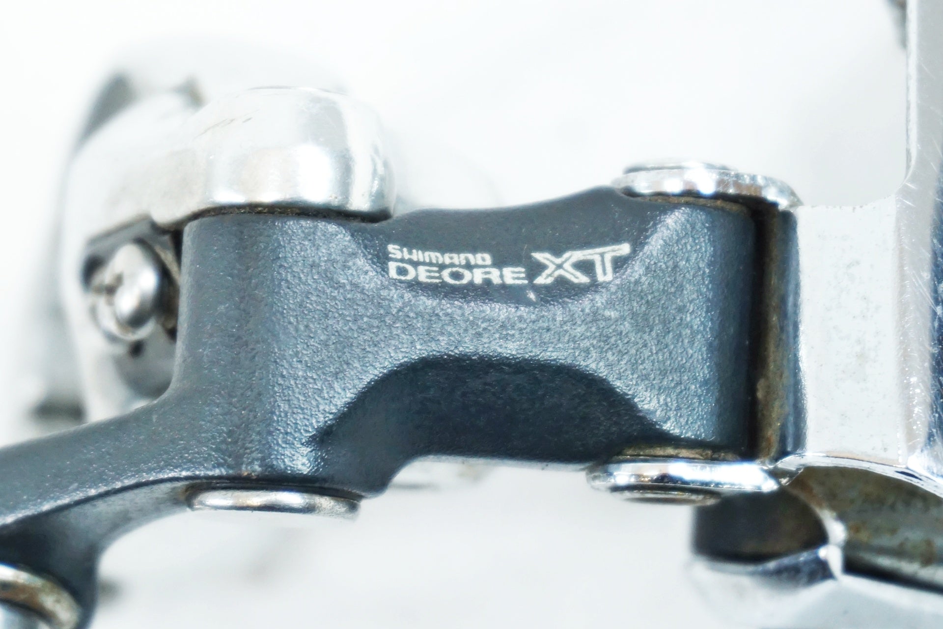 SHIMANO 「シマノ」 DEORE XT FD-M737 フロントディレイラー / 有明