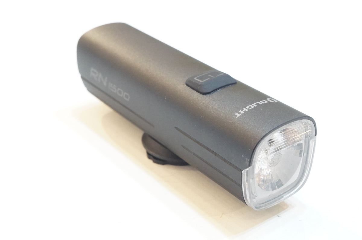 OLIGHT 「オーライト」 RN 1500 フロントライト / 浦和ベース