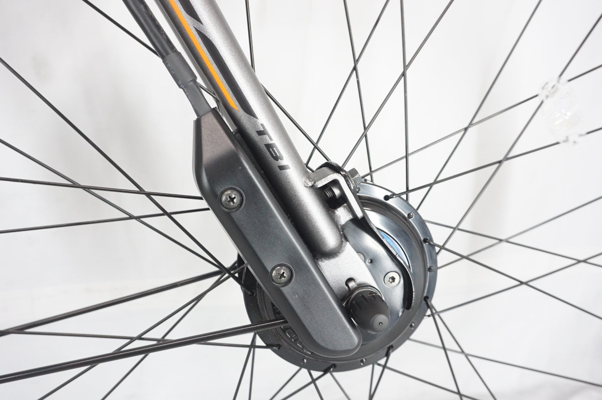 BRIDGESTONE 「ブリヂストン」 TB1e TB7B42 2022年モデル 27インチ 電動アシスト自転車 / 阪急塚口店