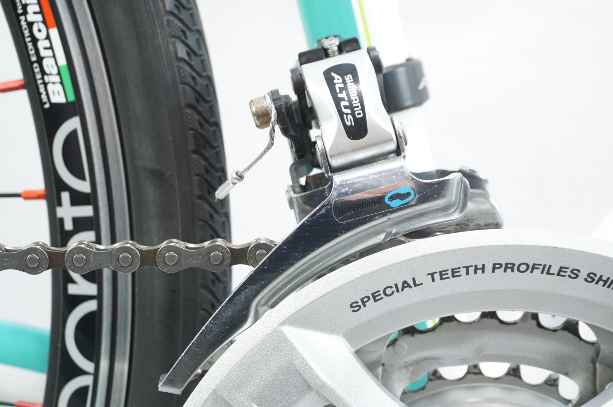 BIANCHI 「ビアンキ」 CAMALEONTE SPORT DUE 2013年モデル クロスバイク / 中目黒店