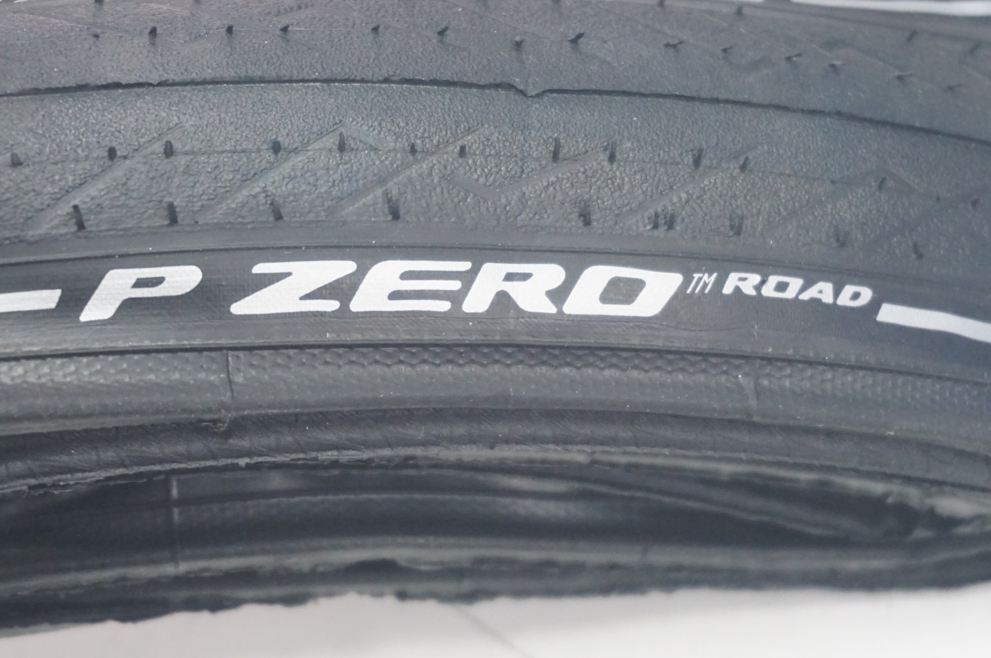 PIRELLI 「ピレリ」 P ZERO ROAD 700x28c タイヤ / 福岡店 ｜ バイチャリ