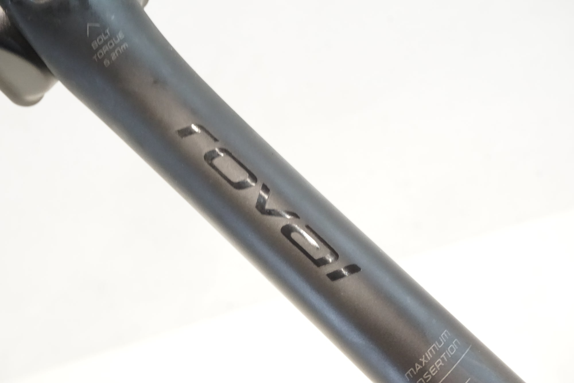 ROVAL 「ロバール」 ALPINIST CARBON POST φ27.2 シートポスト