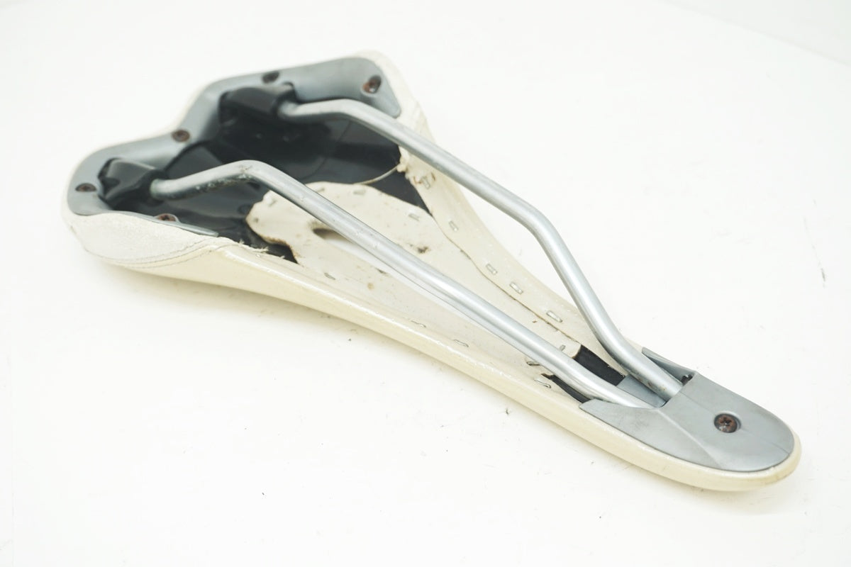 ブランド不明 サドル / 大阪美原北インター店