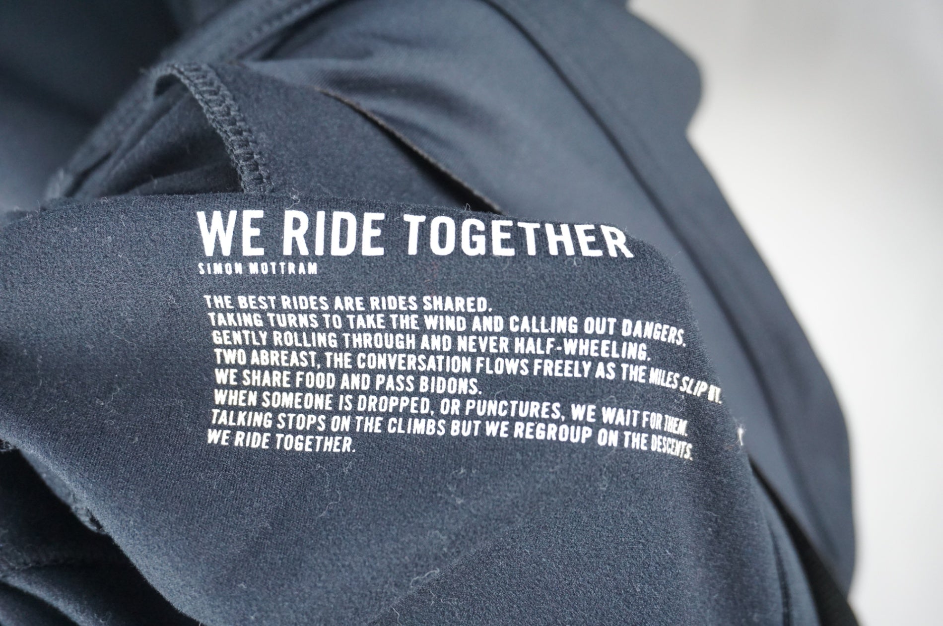 RAPHA 「ラファ」 長袖 黒 S ジャージ / 川越店