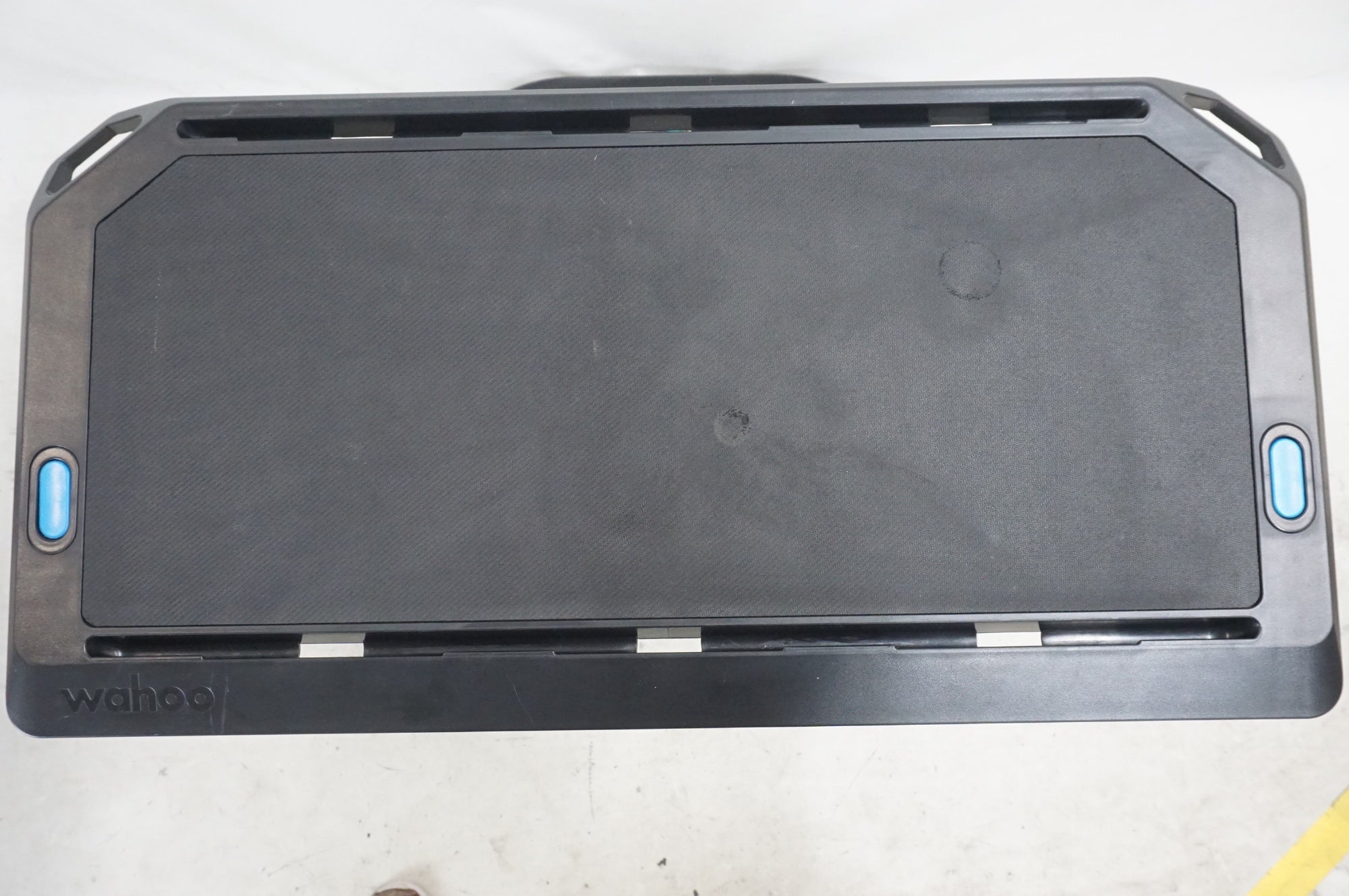 WAHOO 「ワフー」 KICKR インドアサイクリングデスク / 福岡店