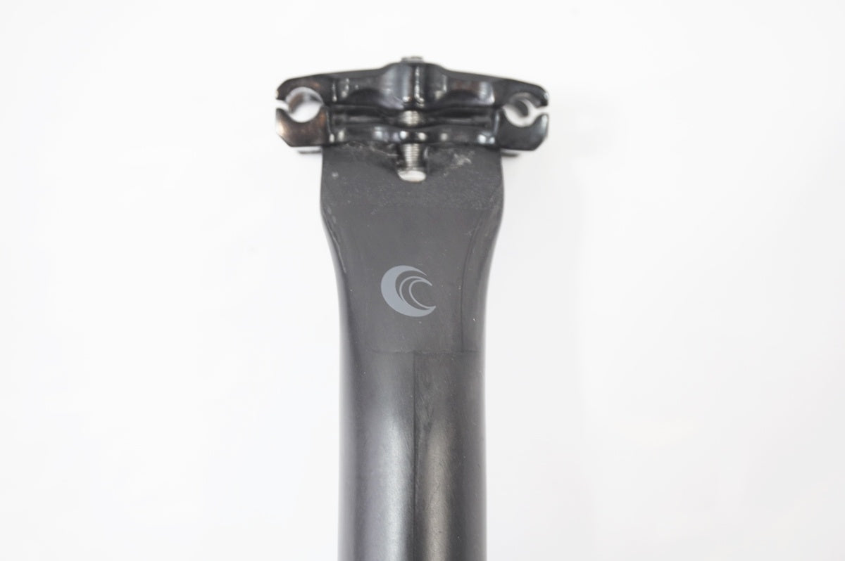 ONE BY ESU 「ワンバイエス」 カーボン Φ27.2 350mm シートポスト / バイチャリ世田谷店
