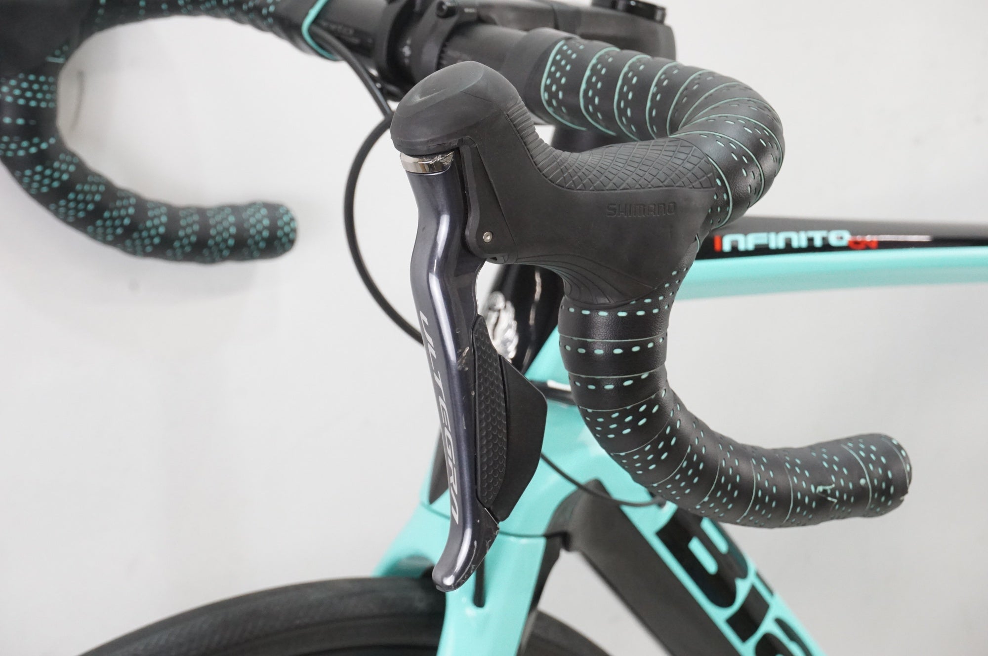 BIANCHI 「ビアンキ」 INFINITO CV DISC 2021年モデル 53サイズ 8.1kg