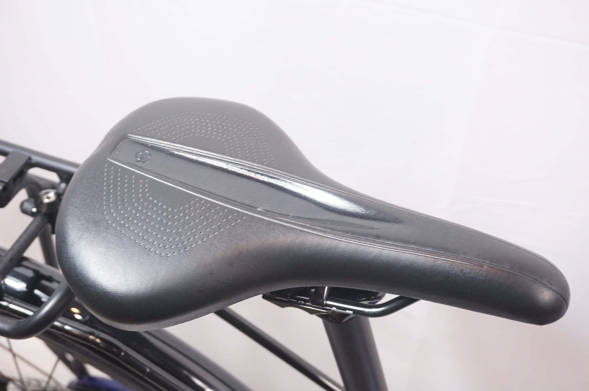TREK 「トレック」 FX 3 GEN 4 DISC 2025年モデル クロスバイク