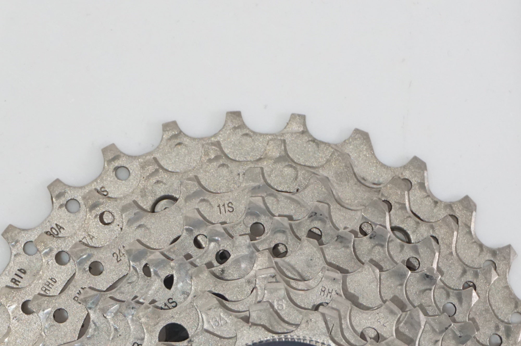 SHIMANO 「シマノ」 ULTEGRA CS-R8000 11-30T スプロケット