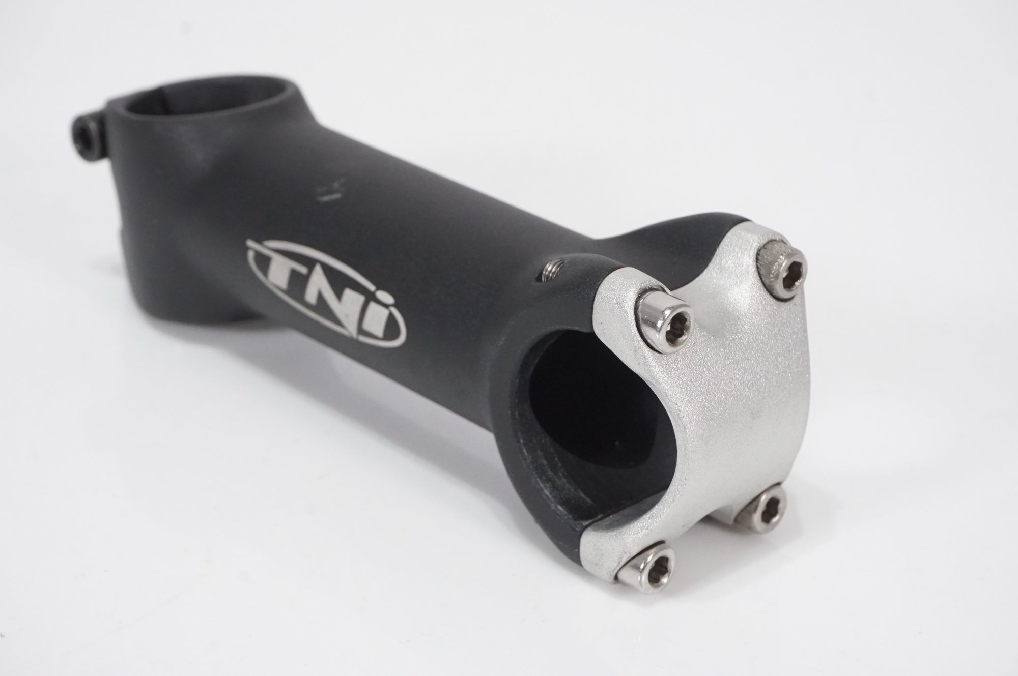TNI 「ティーエヌアイ」 φ31.8 約110mm ステム / AKIBA店
