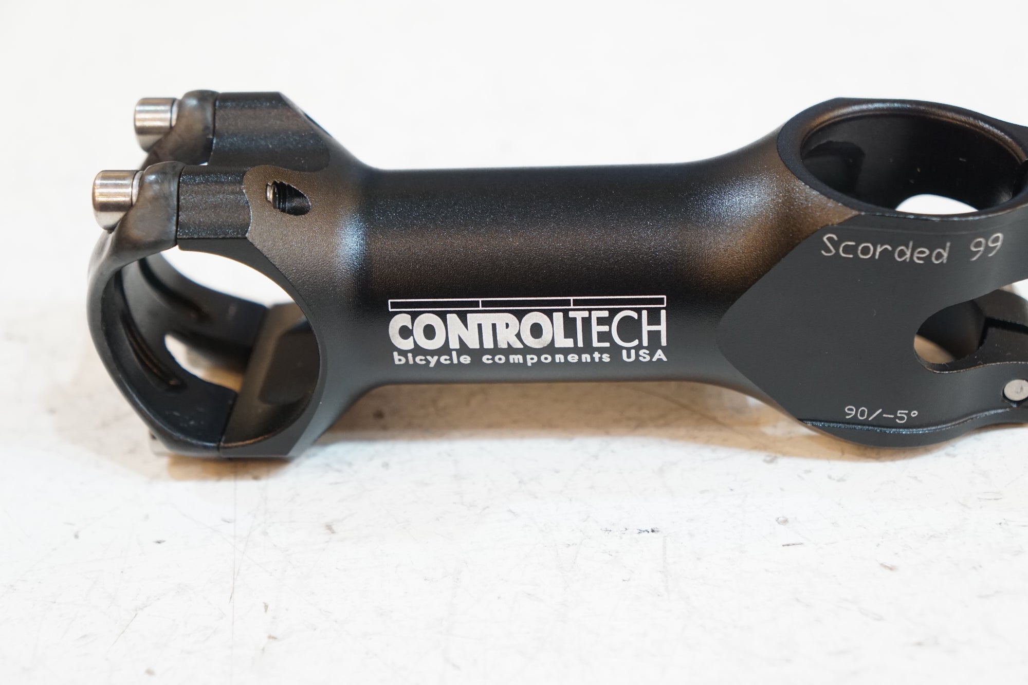 CONTROLTECH 「コントロールテック」 SCORDED 99 -5° 90mm φ31.8 ステム / バイチャリ浦和ベース