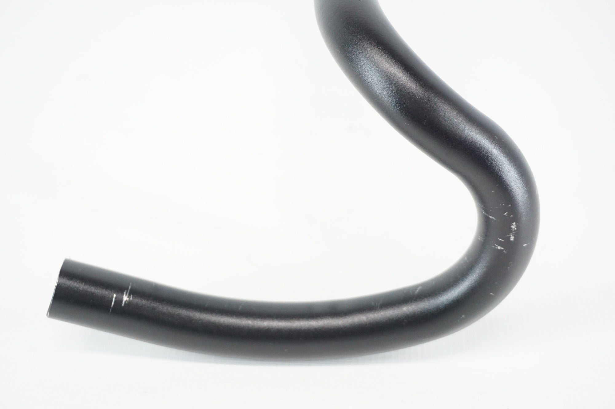 GIANT 「ジャイアント」  CONNECT Φ31.8 400mm ハンドル / 阪急塚口店