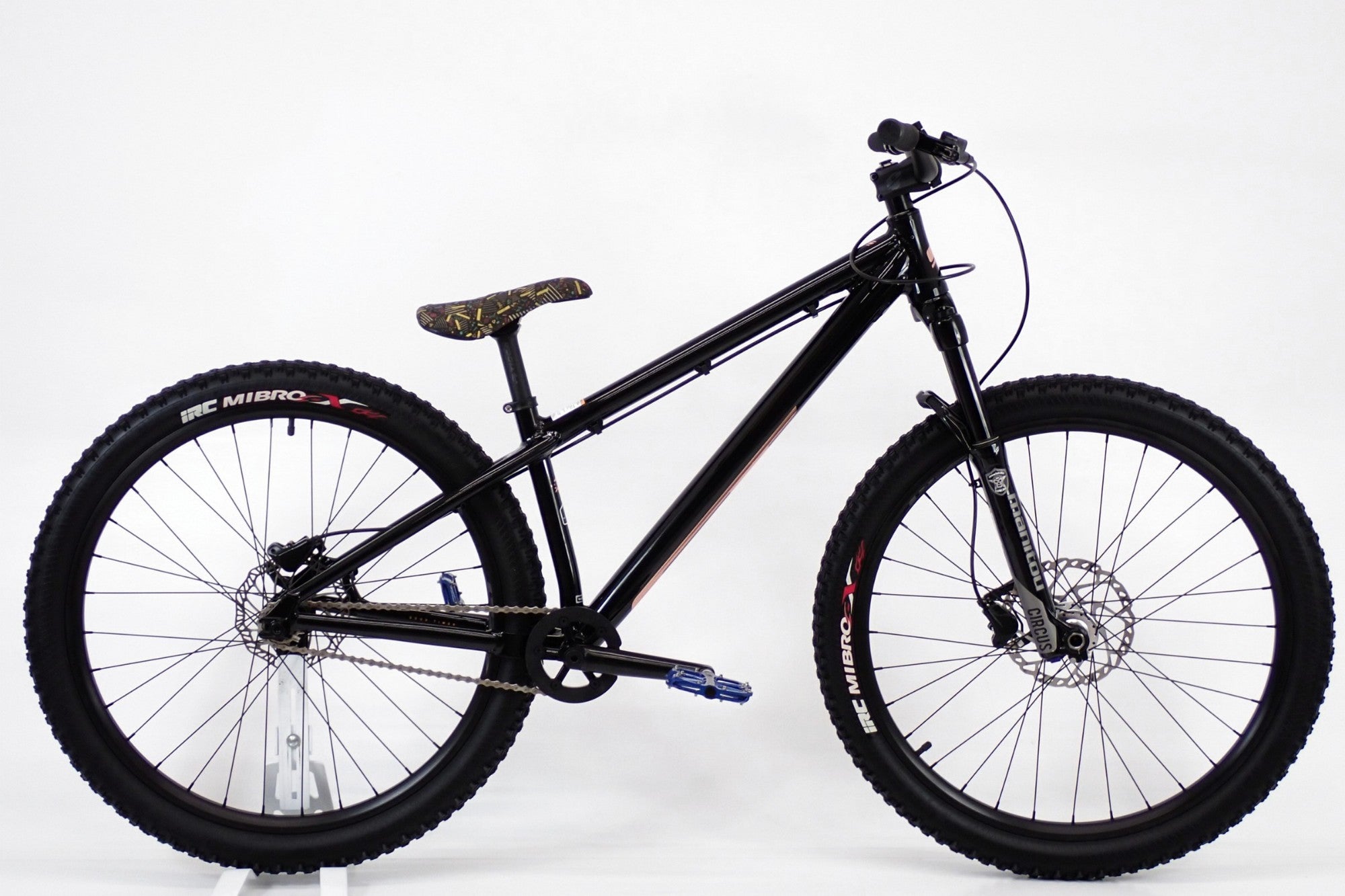 GT 「ジーティー」 LABOMBA PRO 2024年モデル マウンテンバイク / 伊勢崎店