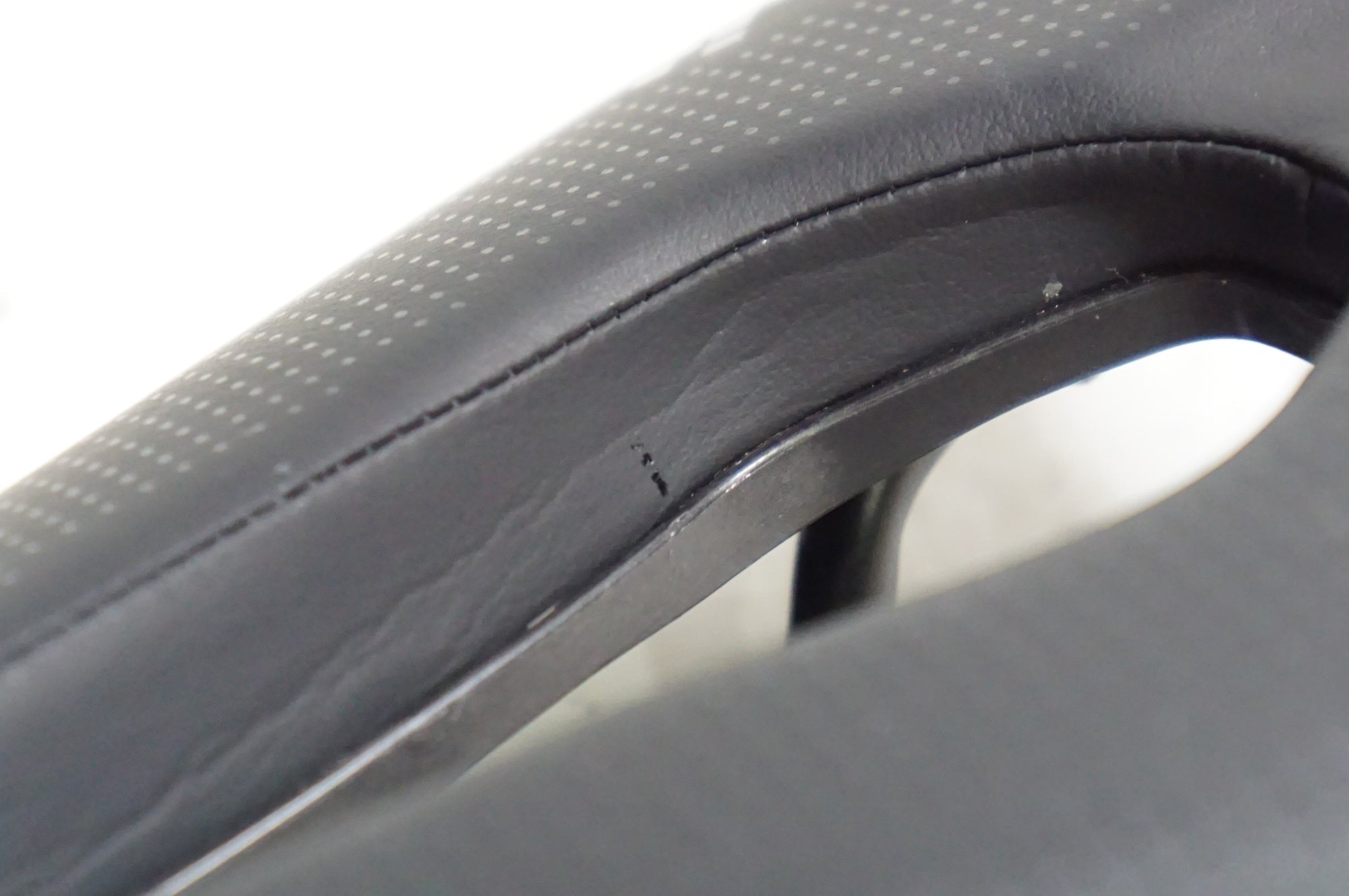 SELLE ITALIA 「セライタリア」 WATT GEL SUPERFLOWS サドル / 熊谷本店