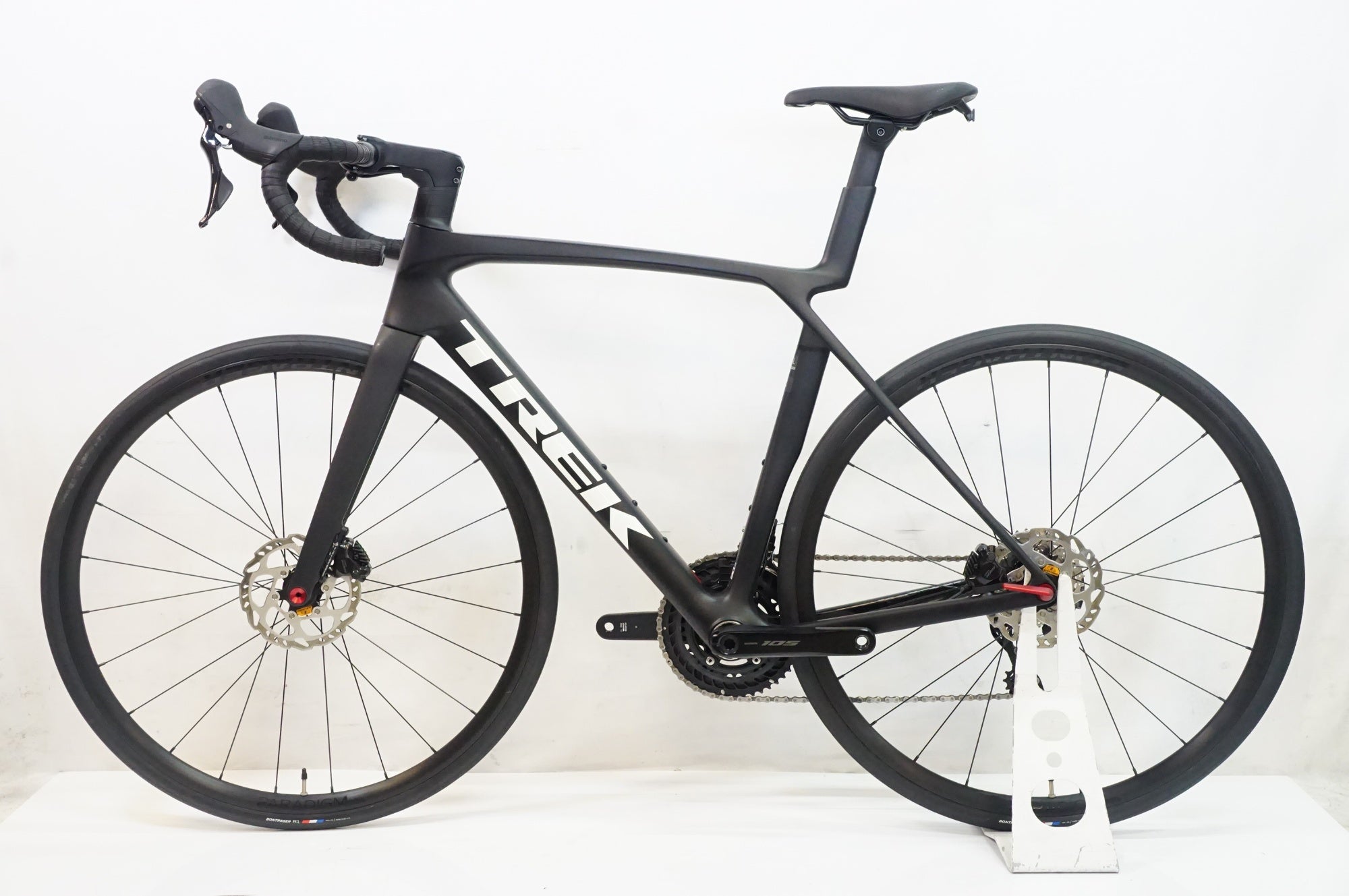 TREK 「トレック」 MADONE SL 5 (GEN 8) 2025年モデル ロードバイク