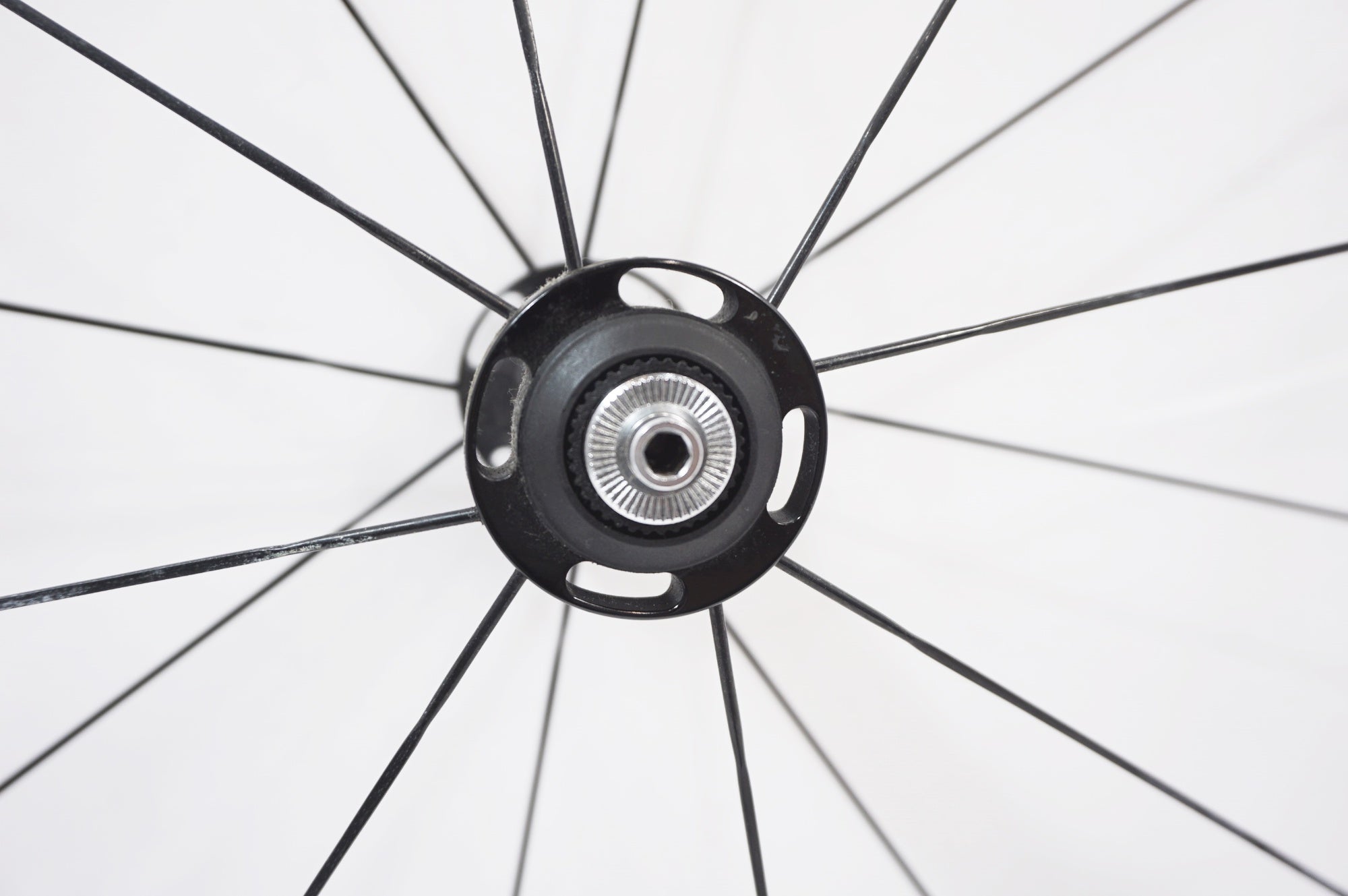 SHIMANO 「シマノ」 WH-RS81 C24 フロントホイール / バイチャリ世田谷店