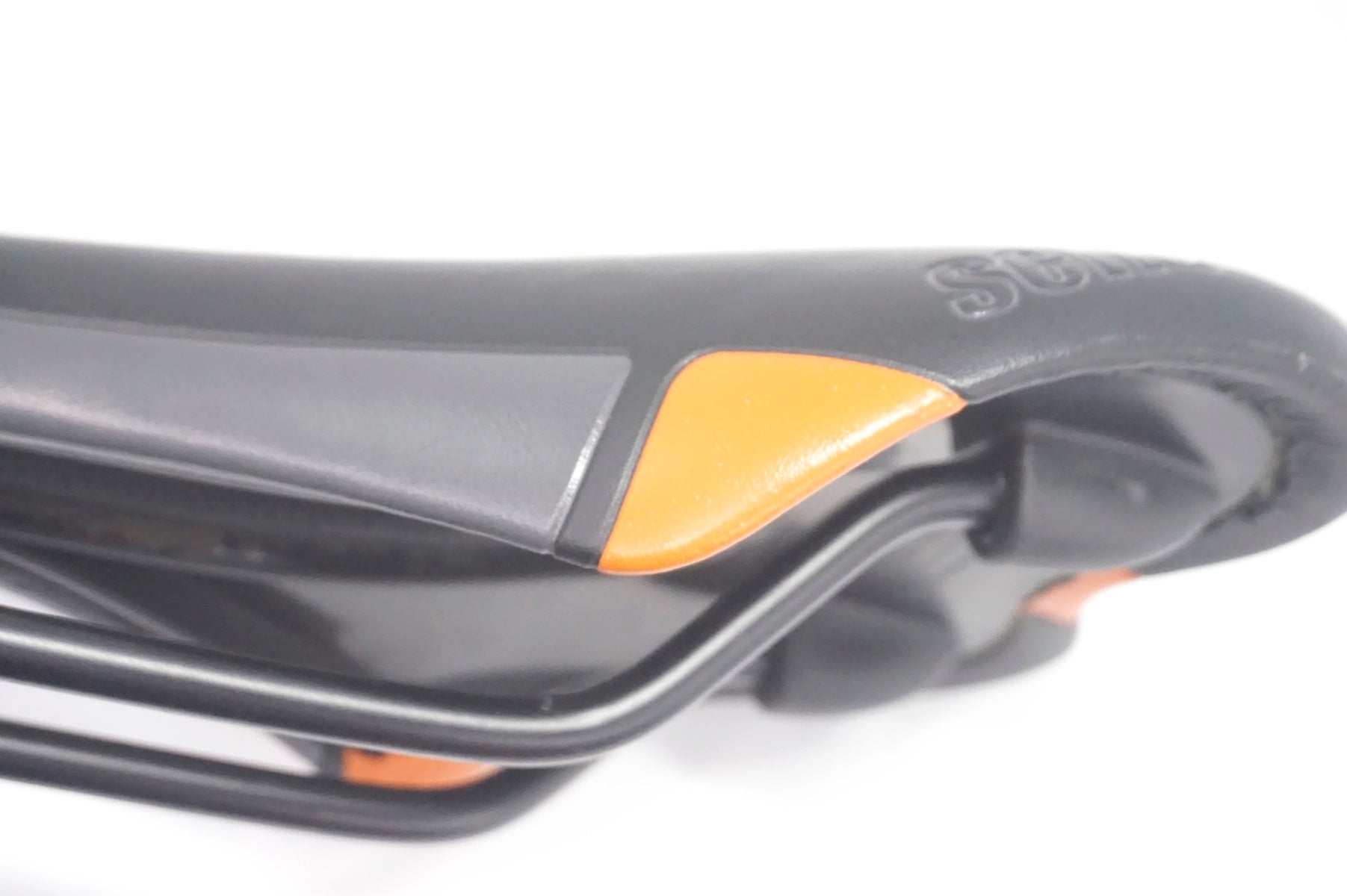 SELLE ITALIA 「セライタリア」 X1 サドル / 大阪門真店