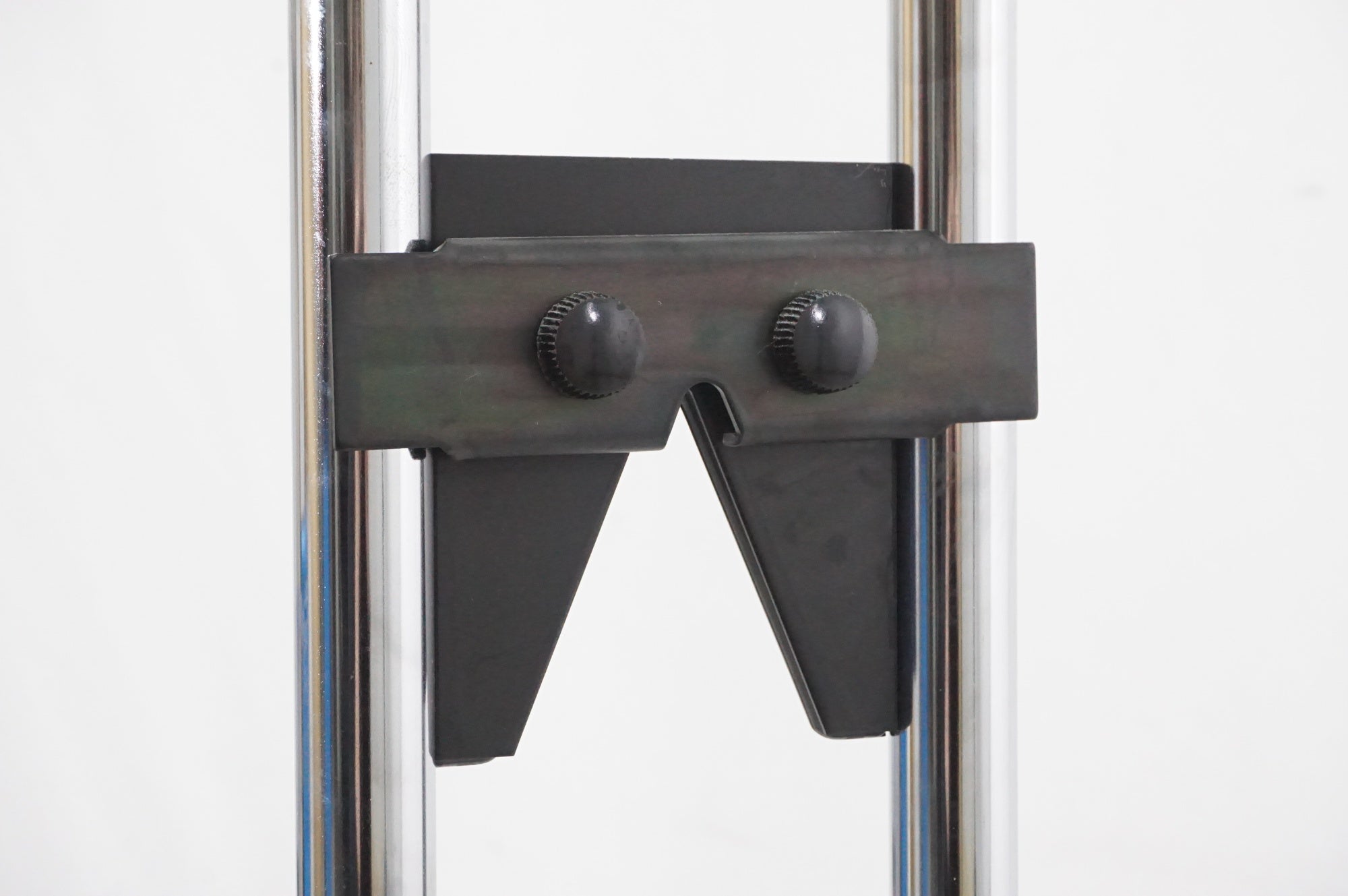 iWA 「アイダブルエー」 A01V SPECIAL ディスプレイスタンド / AKIBA店