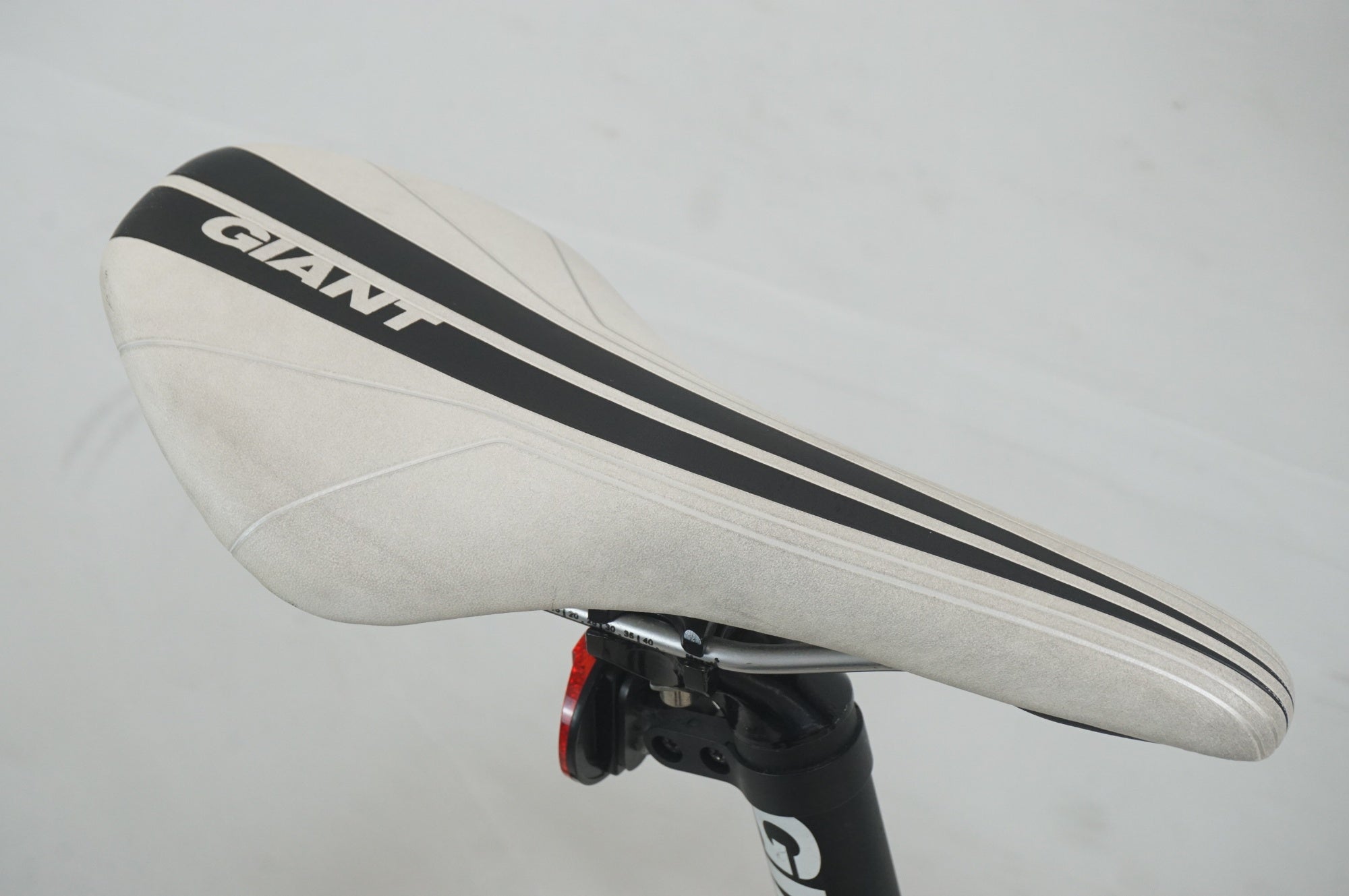 GIANT 「ジャイアント」 IDIOM2 2012年モデル 20インチ ミニベロ / 福岡店