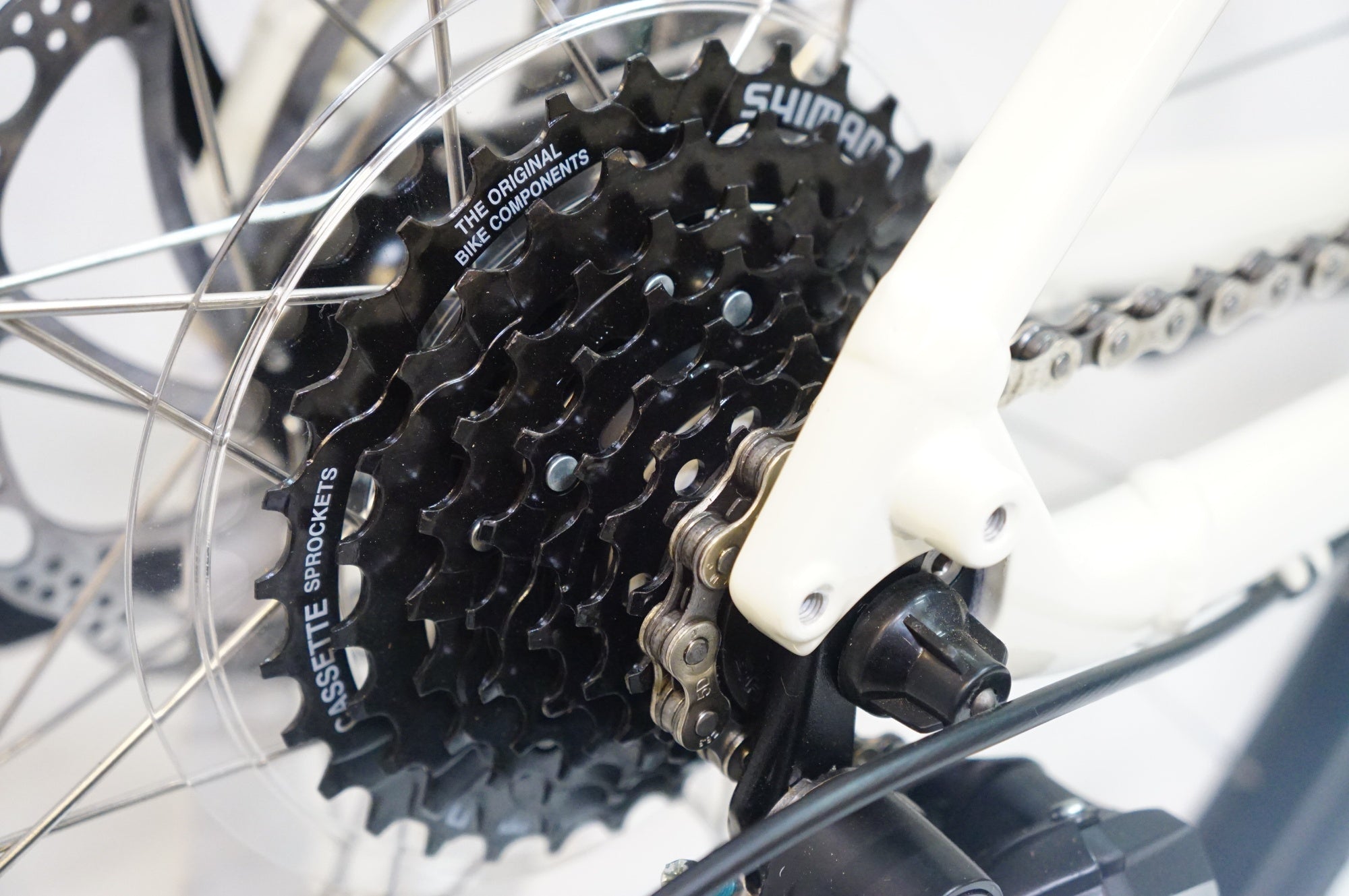 TREK トレック　ホワイト　室内保管　実動　状態良 TREK 「トレック」 FX 1 STEPOVER (GEN 4) 2026年モデル クロスバイク