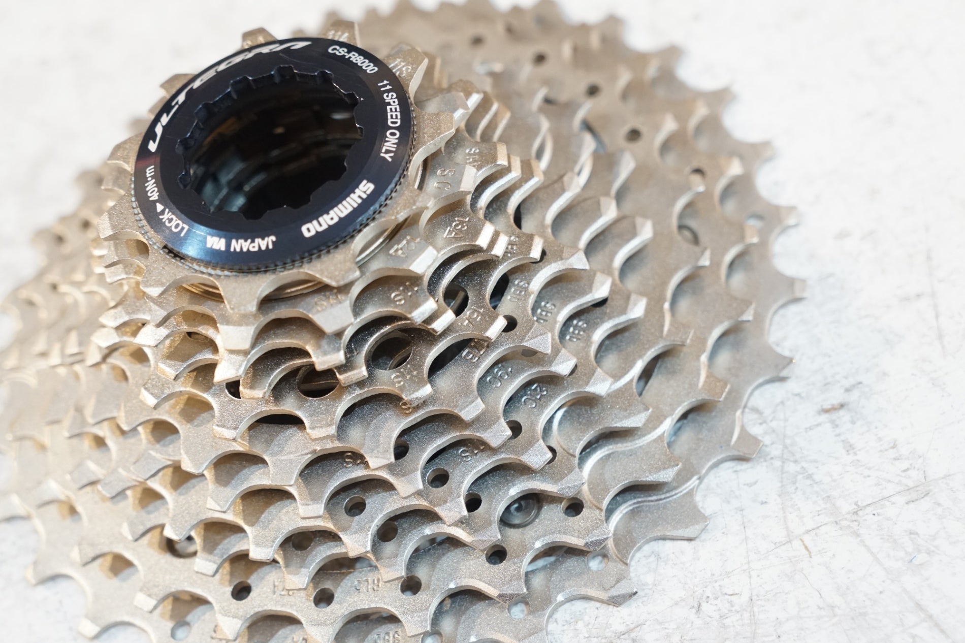 SHIMANO 「シマノ」 ULTEGRA CS-R8000 11-30T スプロケット / バイチャリ浦和ベース