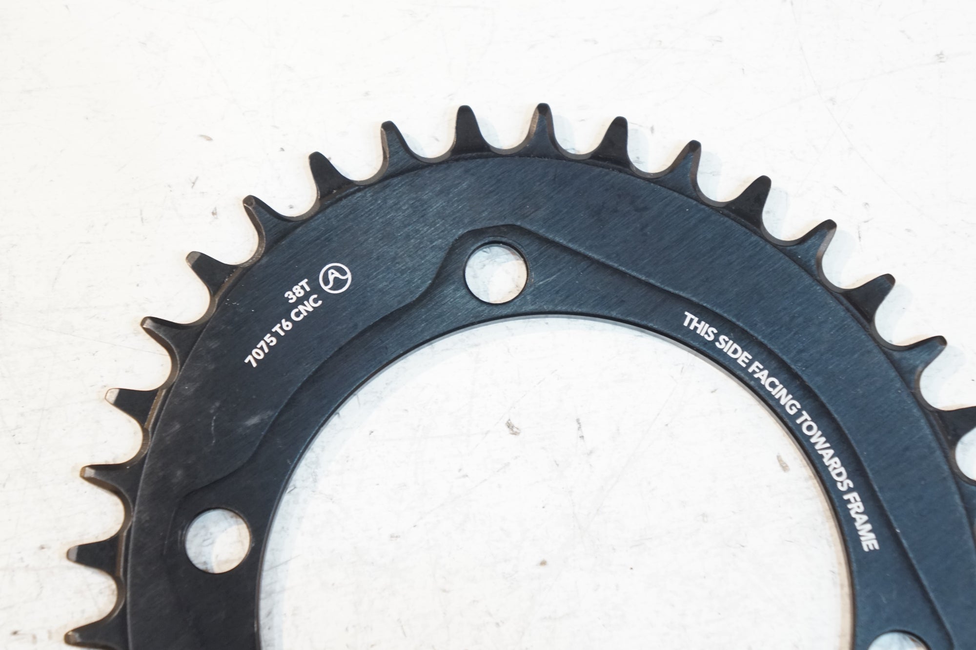 ROTOR 「ローター」 QRINGS 38T チェーンリング / バイチャリ浦和