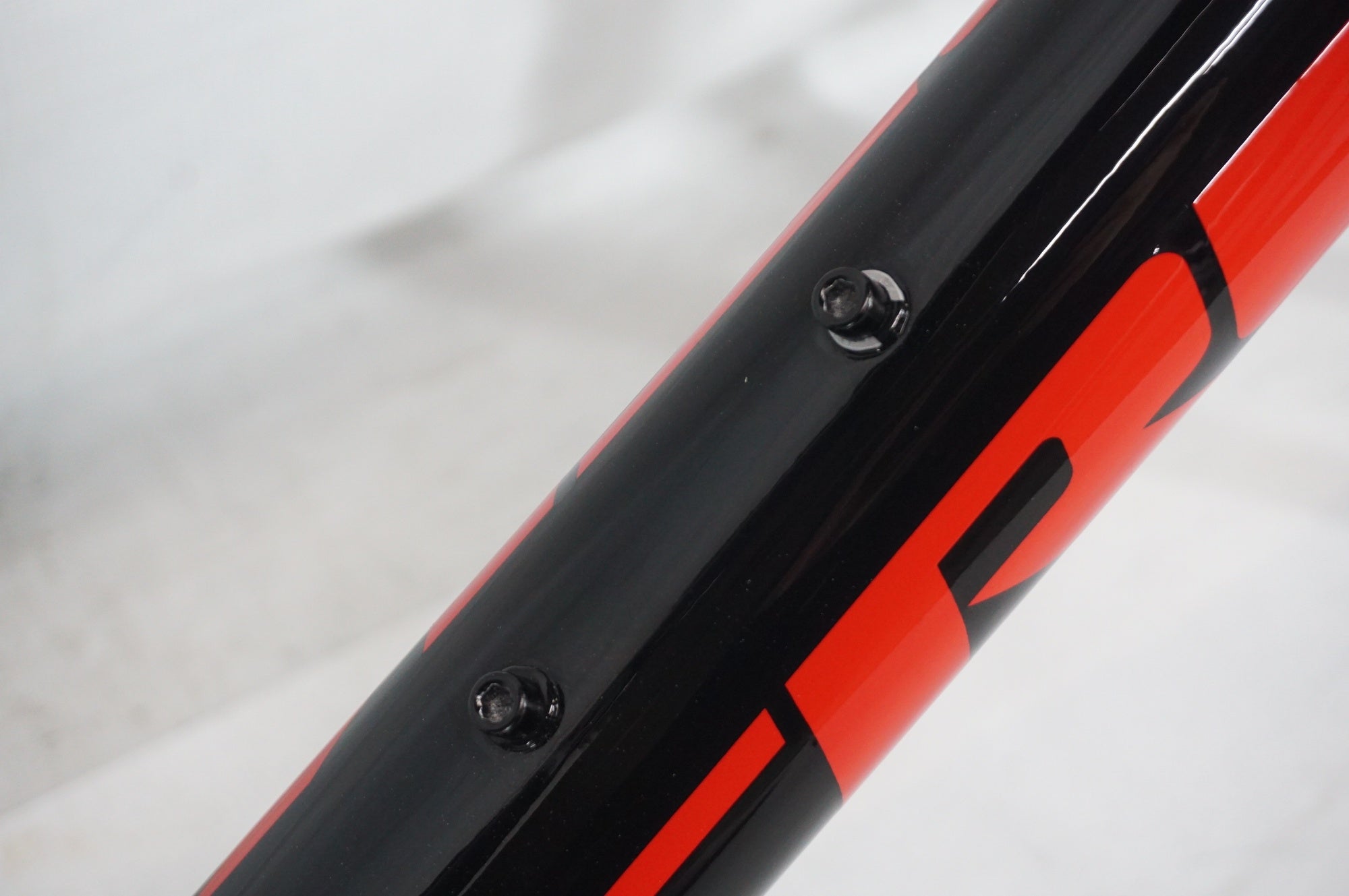 TREK 「トレック」 EMONDA S5 2017年モデル フレームセット / 阪急塚口店