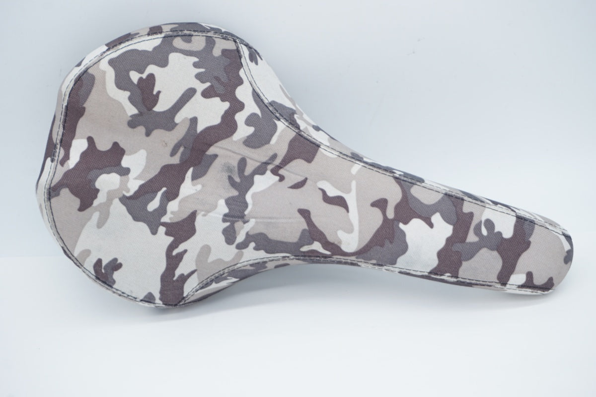 VELO 「ベロ」 サドル / 滋賀大津店