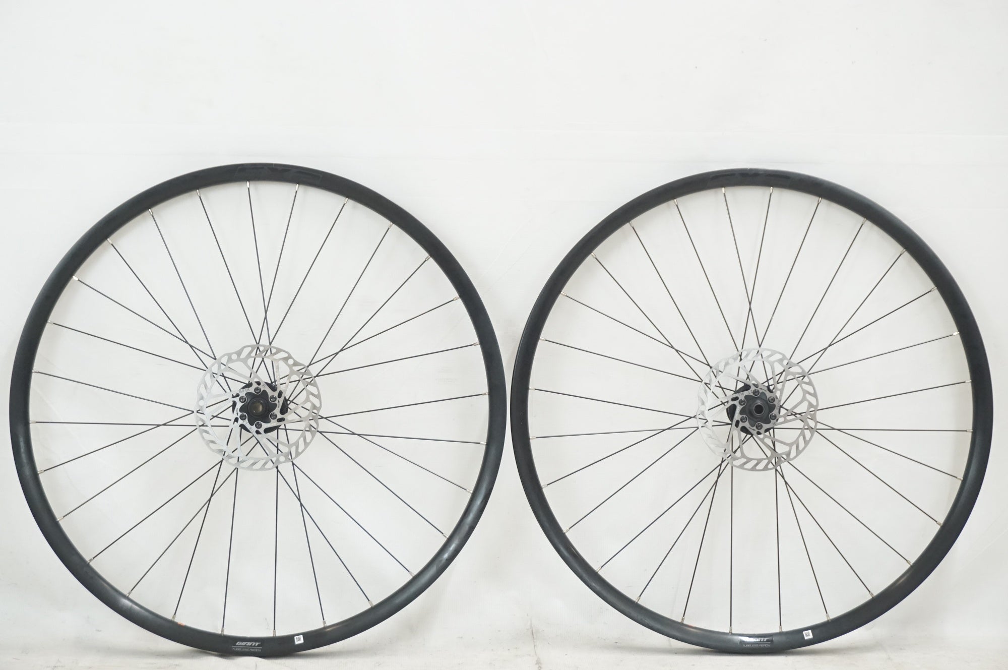 GIANT 「ジャイアント」 SX2 DISC シマノ11速 ホイールセット / 福岡店