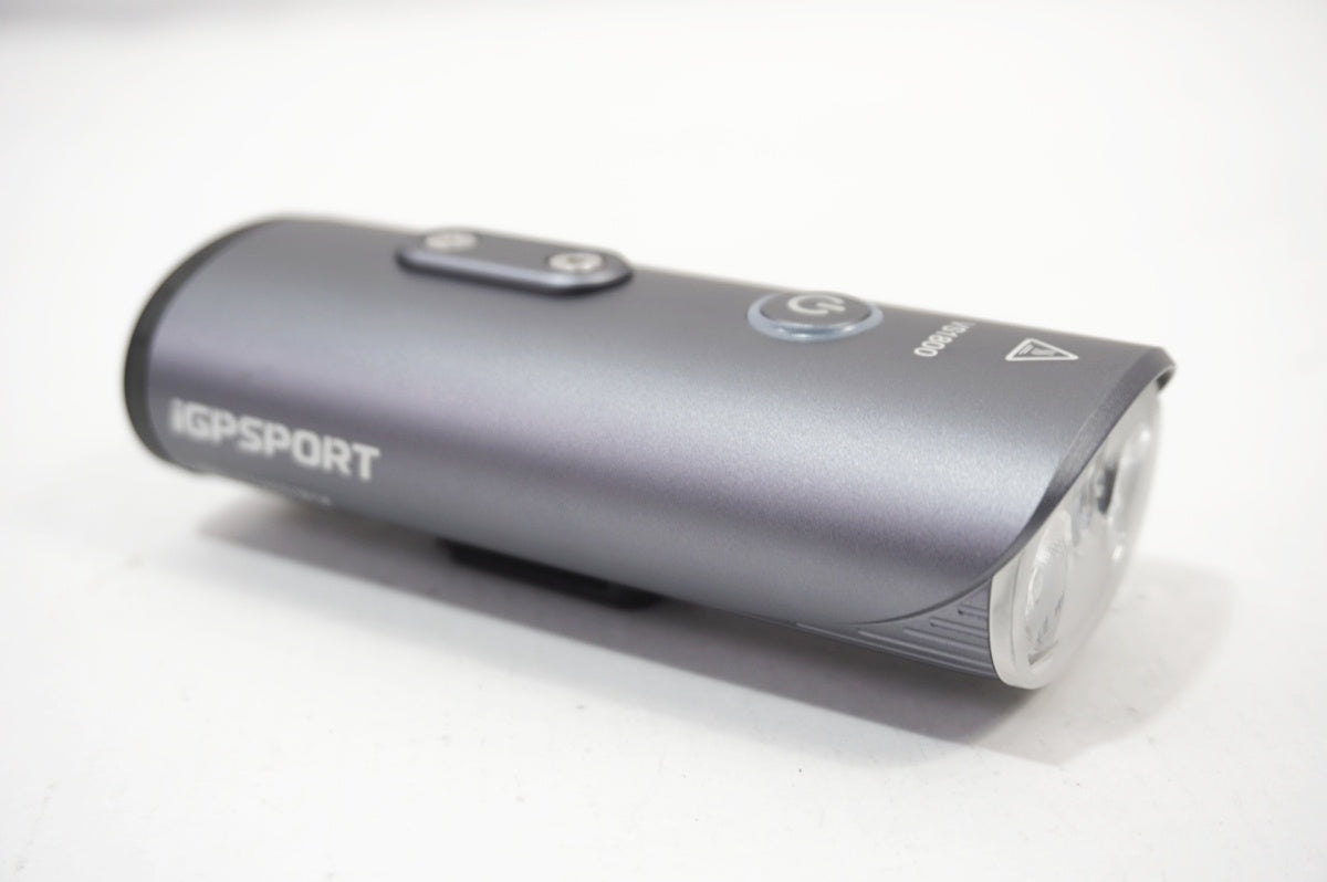 IGPSPORT 「アイジーピースポーツ」 VS1800 フロントライト / バイチャリ世田谷店