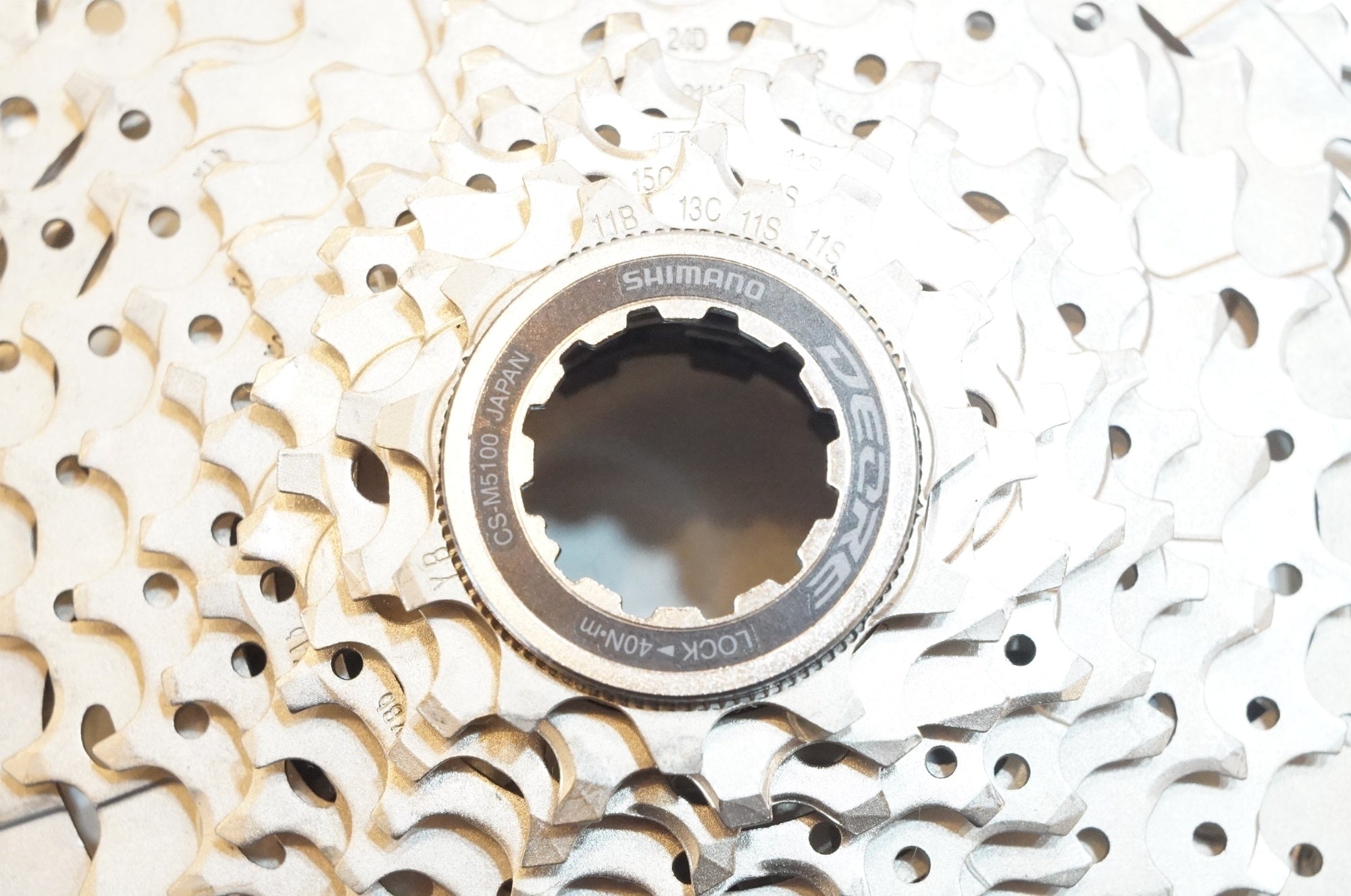SHIMANO 「シマノ」 DEORE CS-M5100 11-42T スプロケット / 浦和ベース
