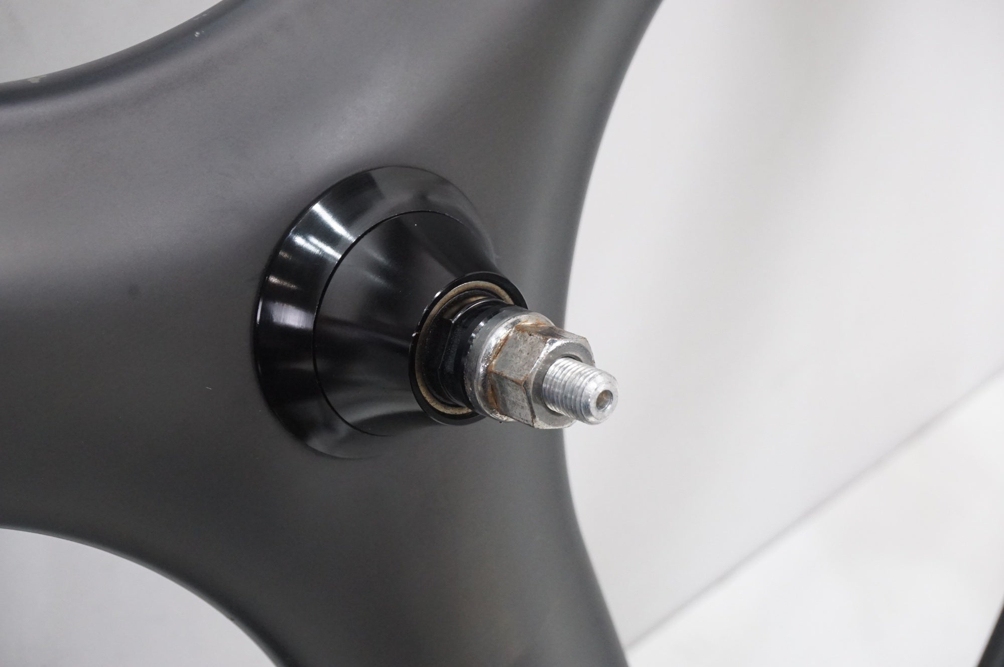 カーボンホイールセット　700C ピストバイク Amazon.co.jp: 700C 固定ギア自転車 ホイールセット 40mm V/C