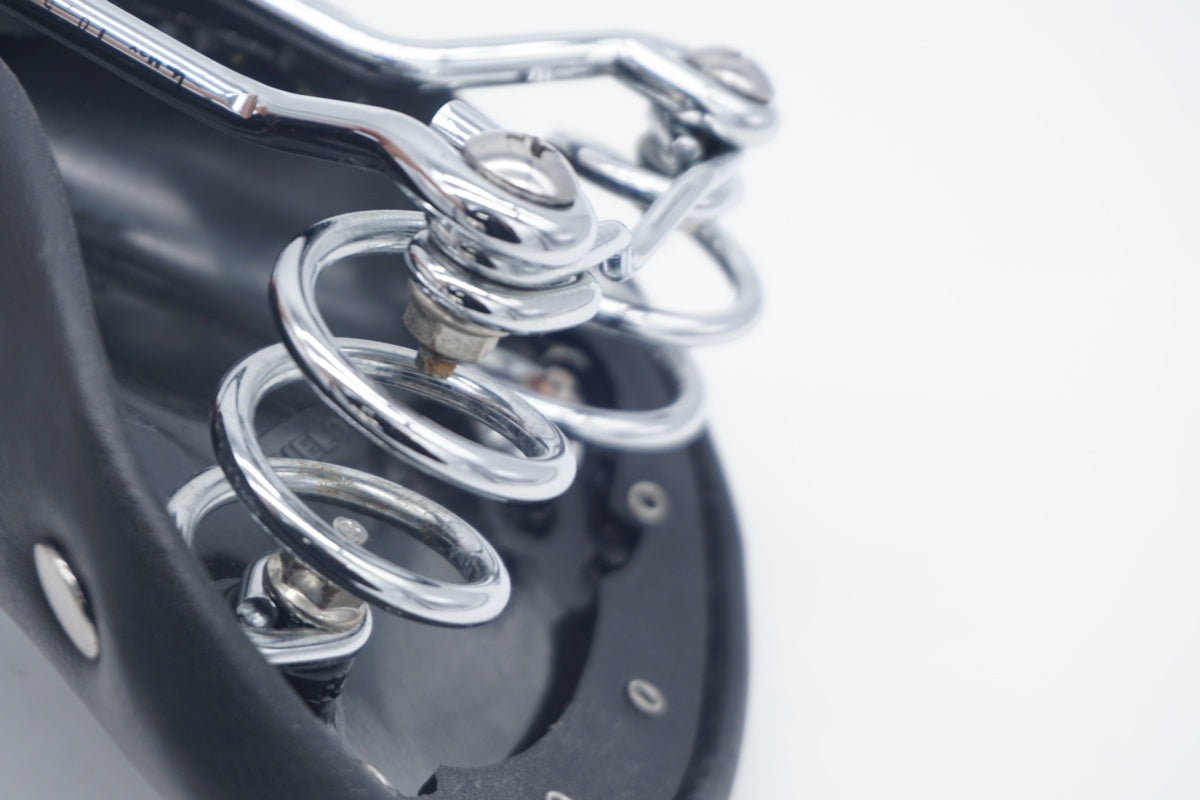 VELO 「ベロ」 サドル / 滋賀大津店