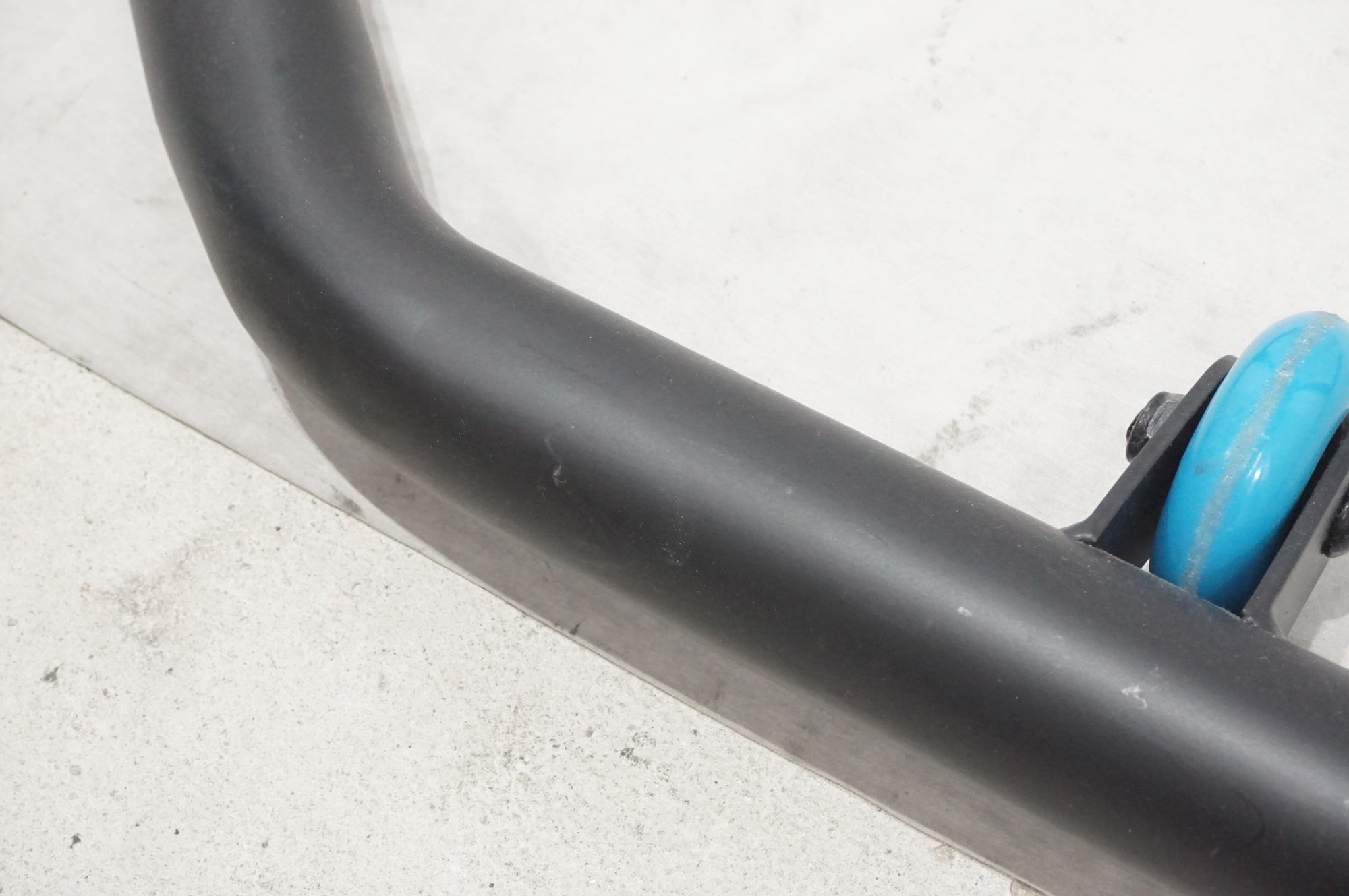 WAHOO 「ワフー」 KICKR DESK インドアサイクリングデスク / AKIBA店