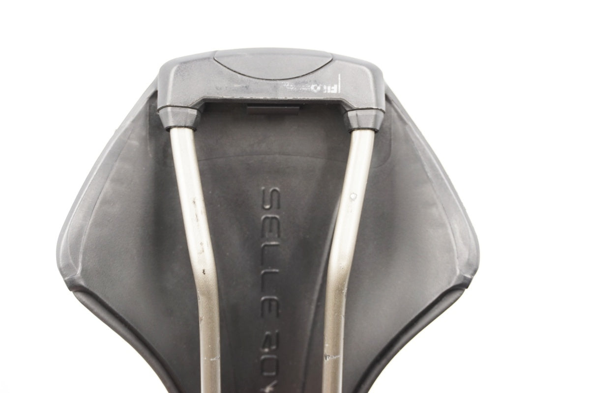SELLE ROYAL 「セラロイヤル」 ASPHALT サドル / 奈良店