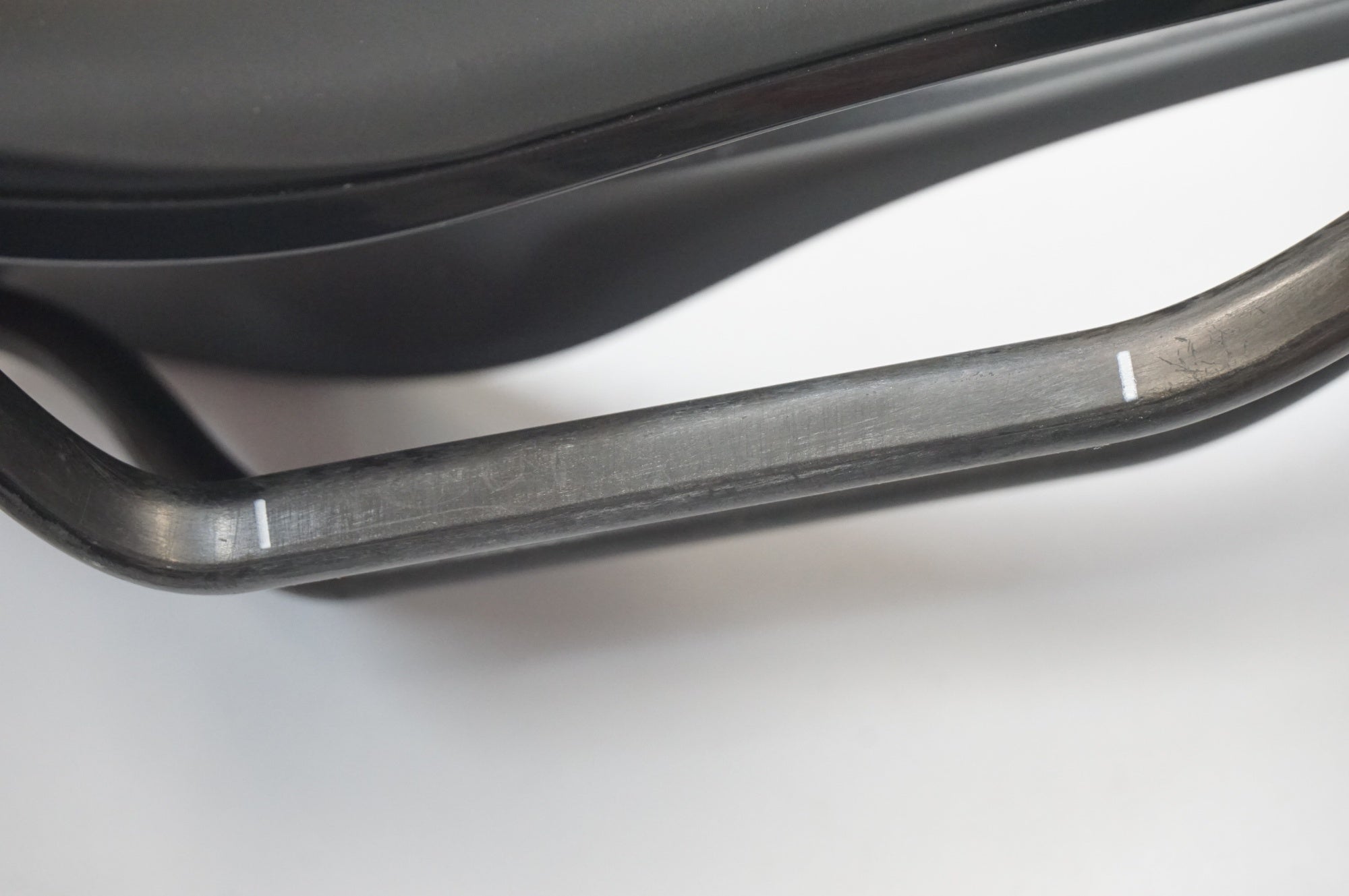 FABRIC 「ファブリック」 SCOOP PRO TEAM FLAT サドル / 福岡店