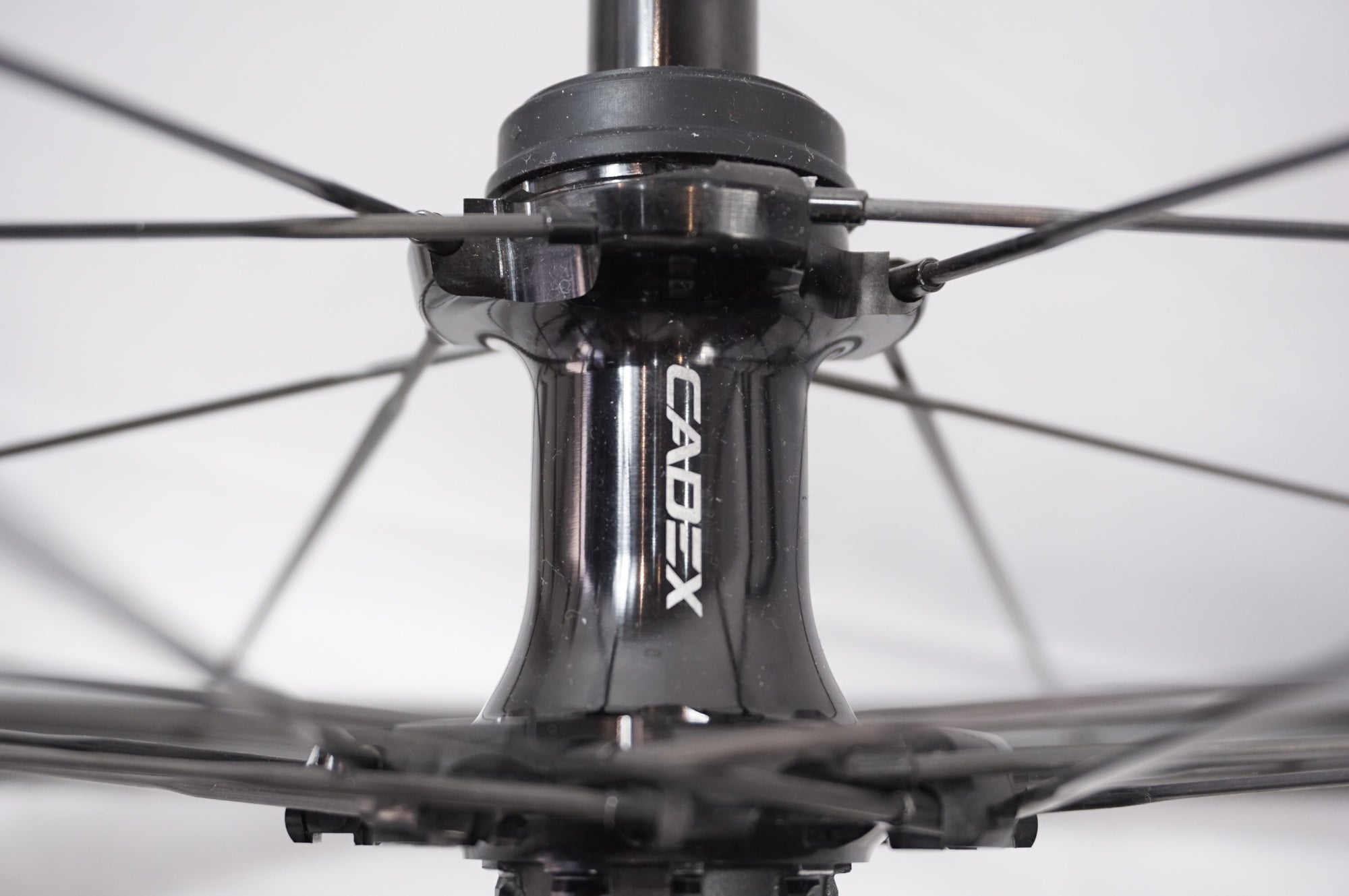 CADEX 「カデックス」 42 TUBELESS DISC シマノ11速 ホイール